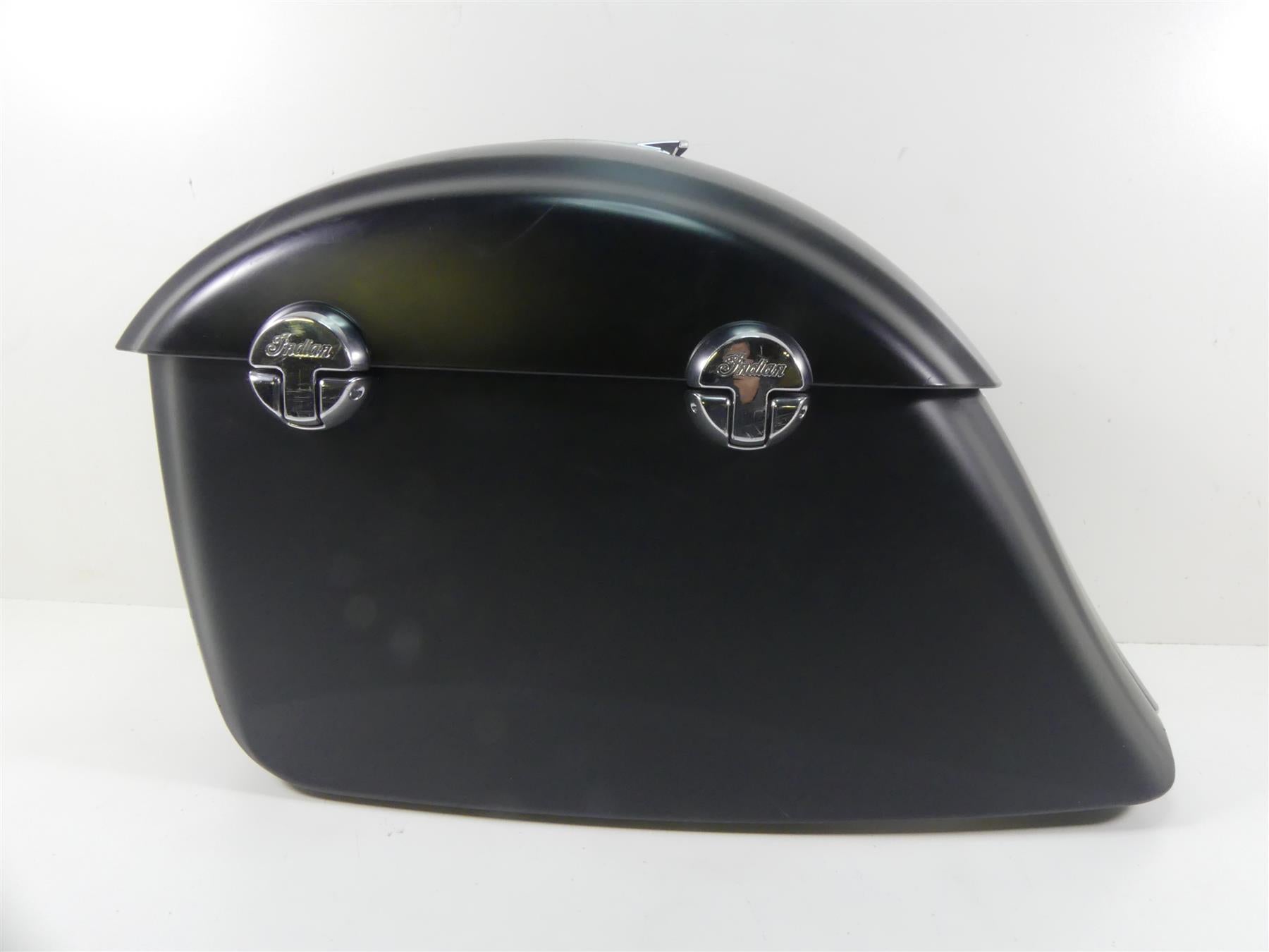 2016 Indian Chieftain Dark Horse Left Saddlebag Saddle Bag Storage 5451493 {{ shop.shopifyCountryName }} - Mototech271