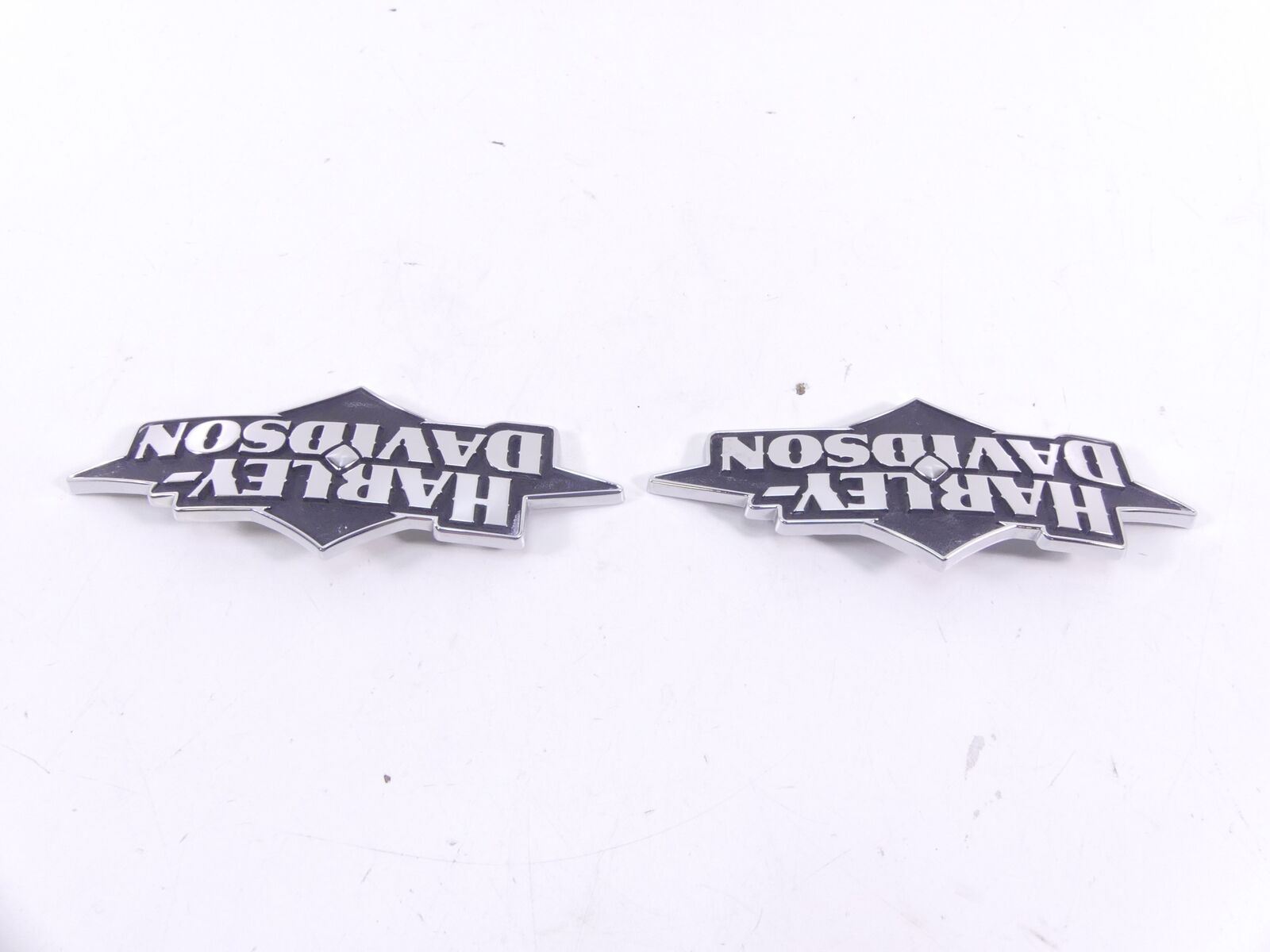 2011 Harley Softail CVO FLSTSE2 Convertible Fuel Gas Tank Emblem Badge 62329-11 {{ shop.shopifyCountryName }} - Mototech271