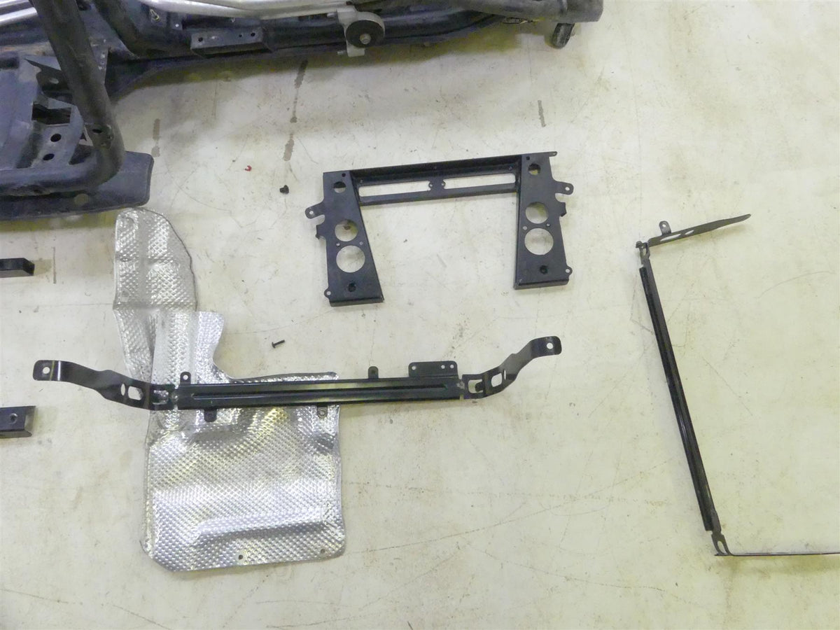 2018 Polaris RZR1000 XP EPS Turbo Dynamix Straight Main Frame Chassis With Salvage Title - 1022402 {{ shop.shopifyCountryName }} - Mototech271