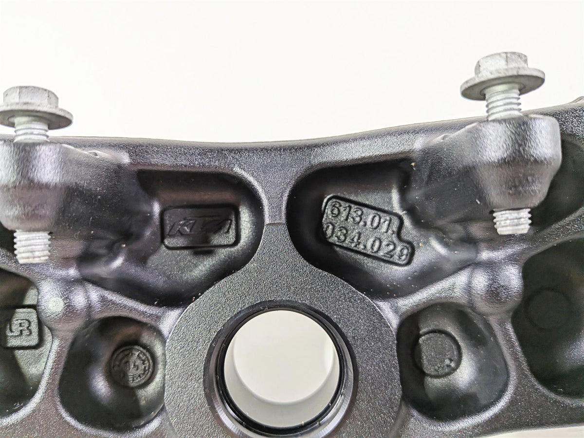 2015 KTM 1290 R Super Duke Upper Triple Tree Steering Clamp 6130103402933S-Mototech271