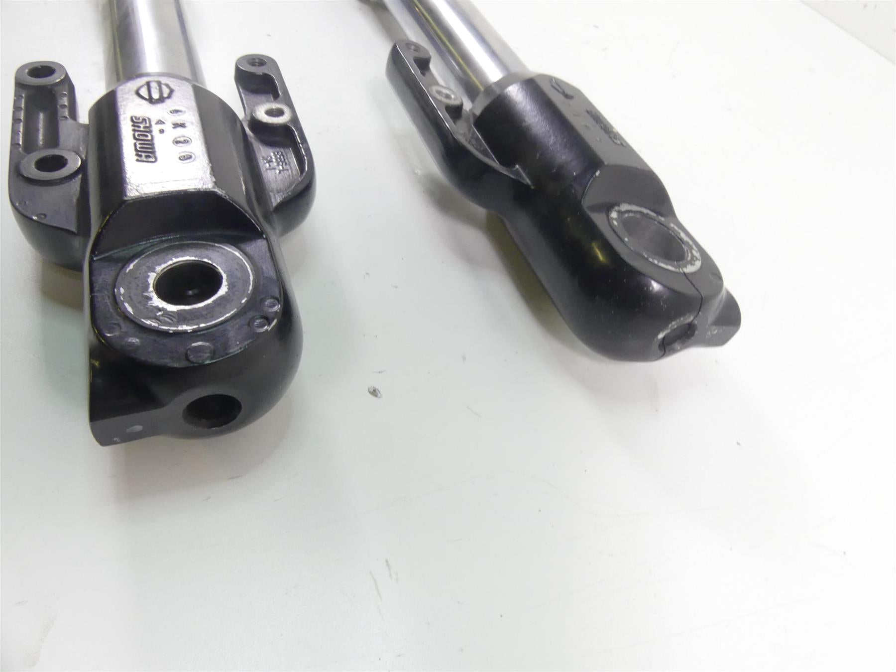 2009 Harley XR1200 Sportster Straight Showa Front Fork Leg Set 46886-08 46887-08 {{ shop.shopifyCountryName }} - Mototech271
