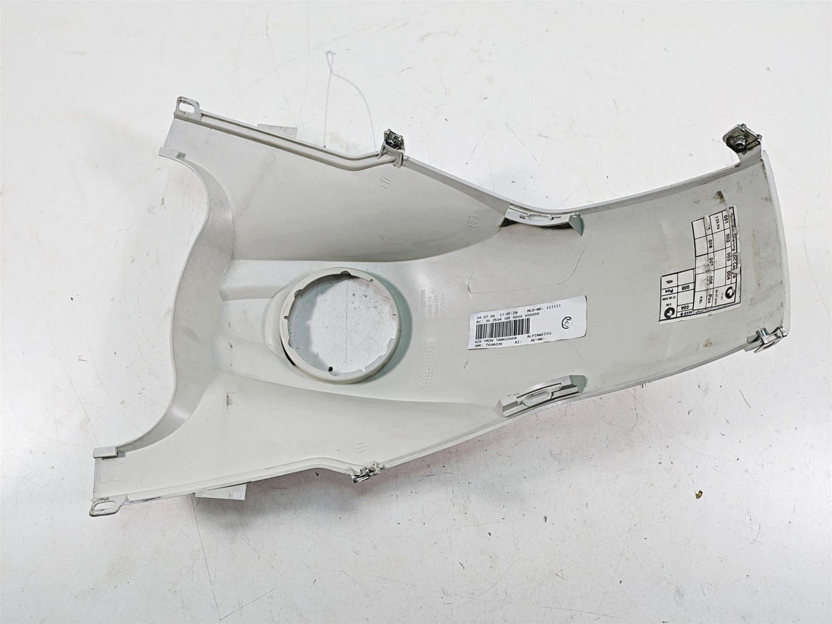 2007 BMW R1200GS K255 Adv Tank Center Cover Fairing 46637667698 7698226 {{ shop.shopifyCountryName }} - Mototech271