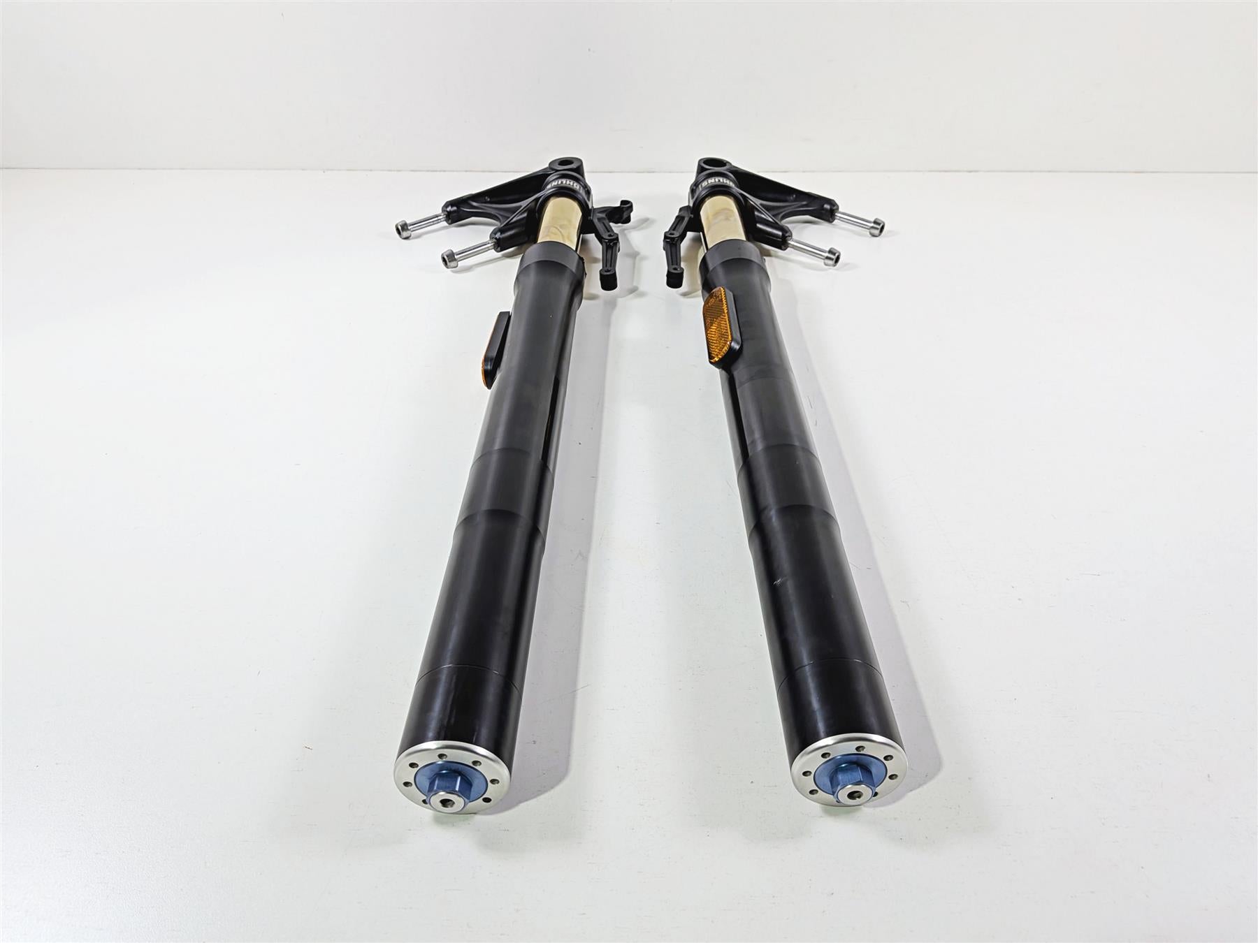 2019 Triumph Speed Triple RS 1050 Black Ohlins Front Fork Legs T2044034 T2044036 {{ shop.shopifyCountryName }} - Mototech271