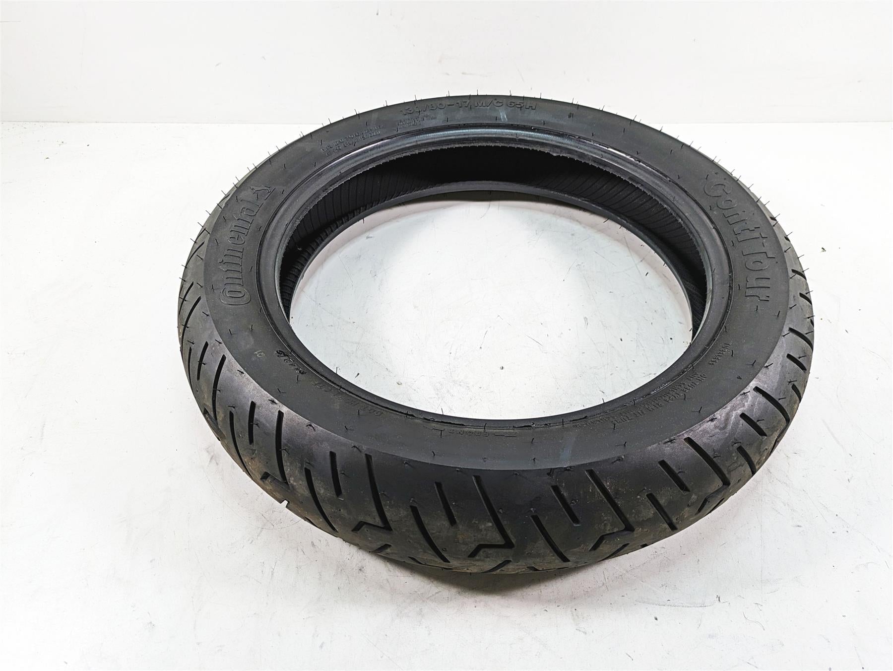 Used Front Motorcycle Tire Continental ContiTour 130/80-17 2402800000 {{ shop.shopifyCountryName }} - Mototech271