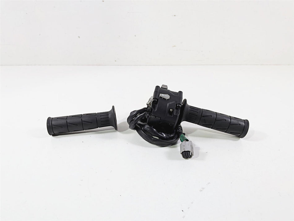 2022 Kawasaki ZX10R ZX1000 Ninja Right Hand Start Control Switch 46091-0585 {{ shop.shopifyCountryName }} - Mototech271