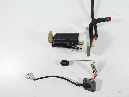2009 Yamaha XV1900 Raider Fuel Gas Petrol Pump & Sender D7-13907-00-00 {{ shop.shopifyCountryName }} - Mototech271