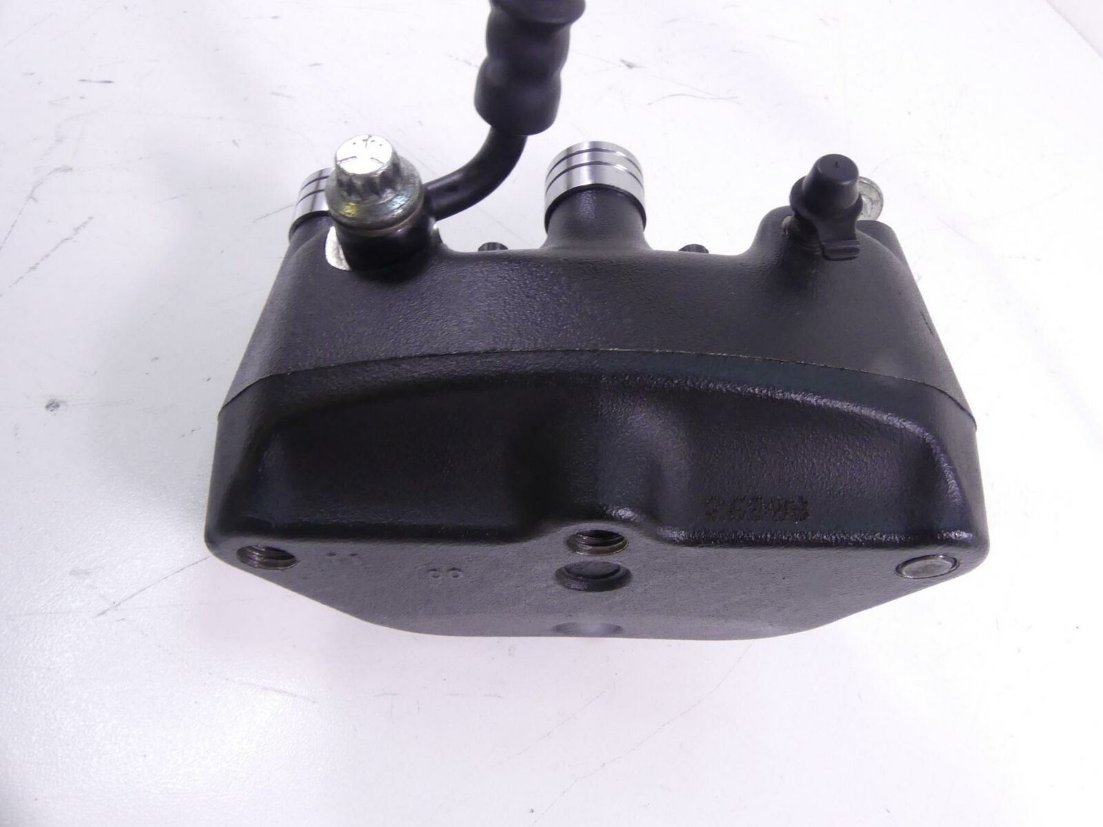 2001 Harley Softail FLSTC Heritage Front Brake Caliper & Line 44046-00D {{ shop.shopifyCountryName }} - Mototech271