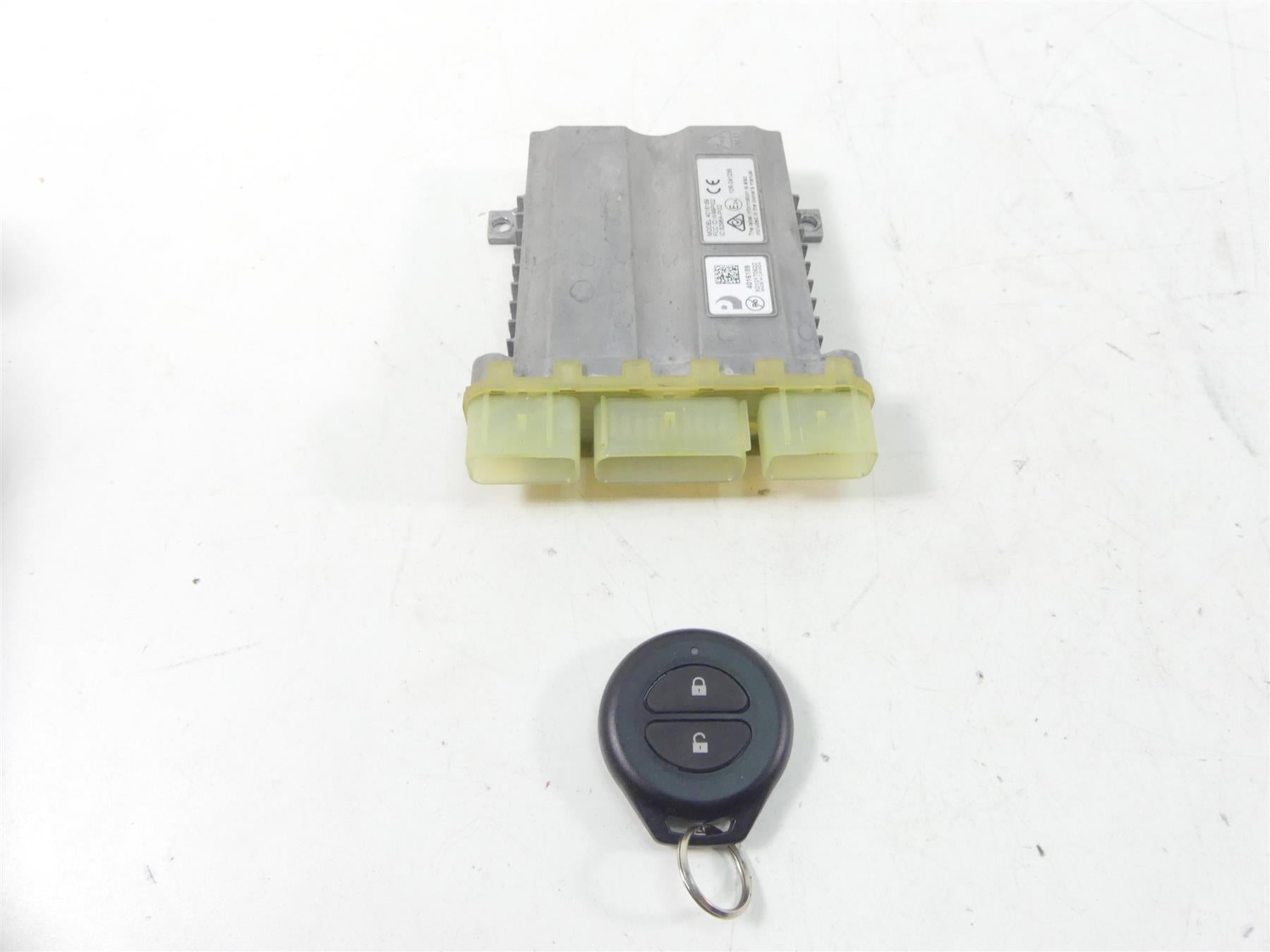 2016 Indian Chief Dark Horse VCM Vehicle Control Module & Key Fob 4016189
