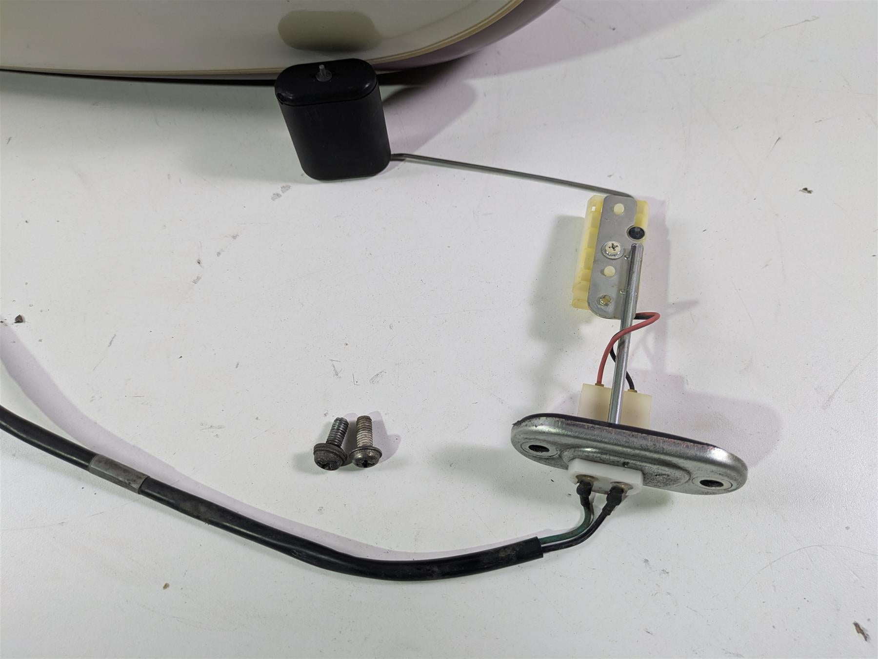 1999 Yamaha XV1600 Road Star Fuel Gas Tank + Petcock & Sender -Dent 4WM-Y2410-31 {{ shop.shopifyCountryName }} - Mototech271