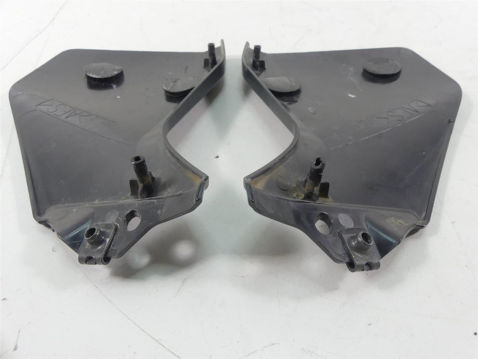2015 Yamaha MT09 FZ09 Fuel Gas Tank Side Fairing Set 1RC-24108-00-00 {{ shop.shopifyCountryName }} - Mototech271