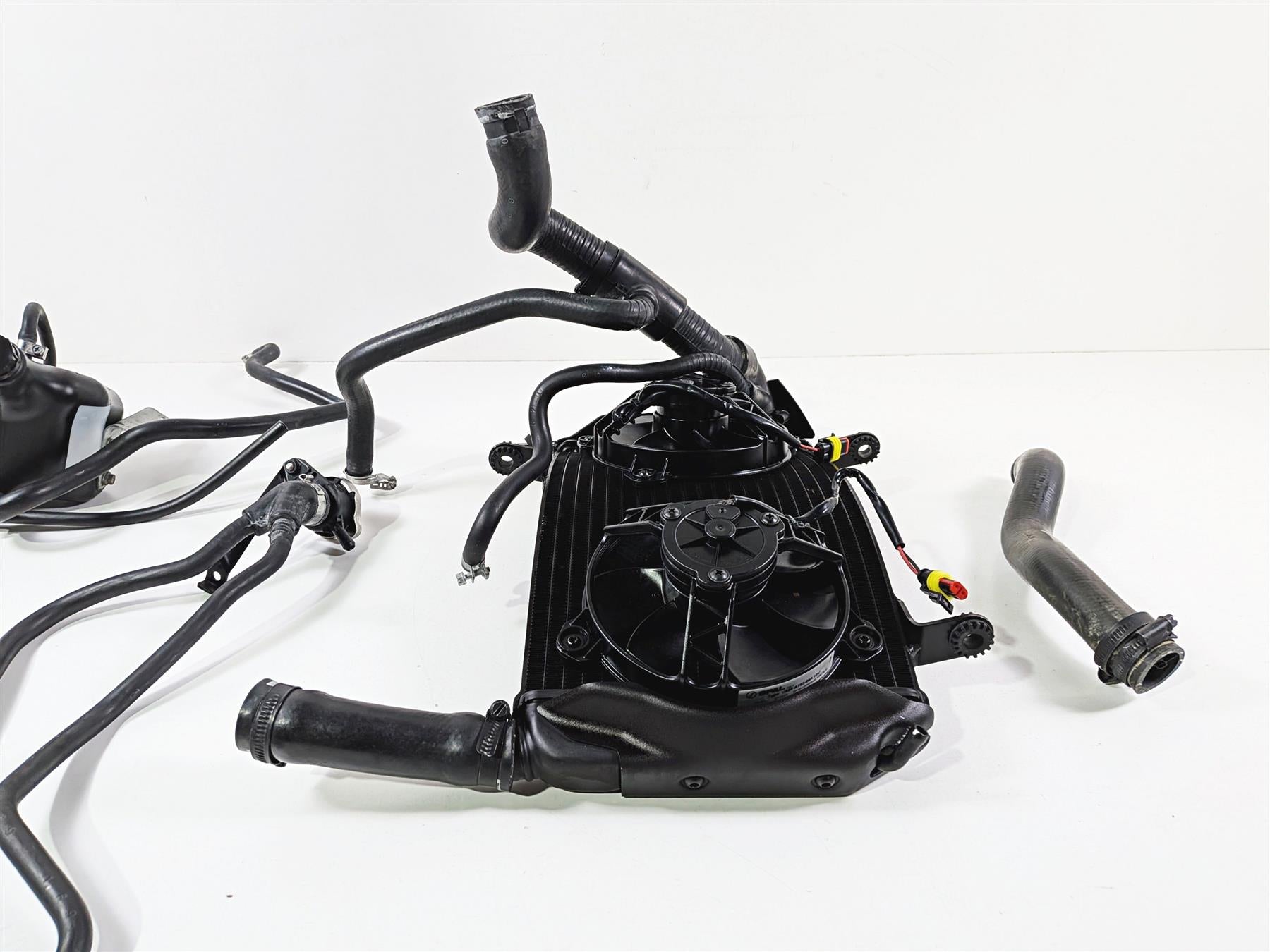 2011 Ducati Streetfighter 1098 S Upper Radiator Fan Reservoir Set 54840841B {{ shop.shopifyCountryName }} - Mototech271
