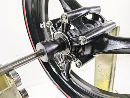 2016 Suzuki GSXR1000 Straight 17x3.5 Front Wheel Rim 54111-37H00-019 {{ shop.shopifyCountryName }} - Mototech271