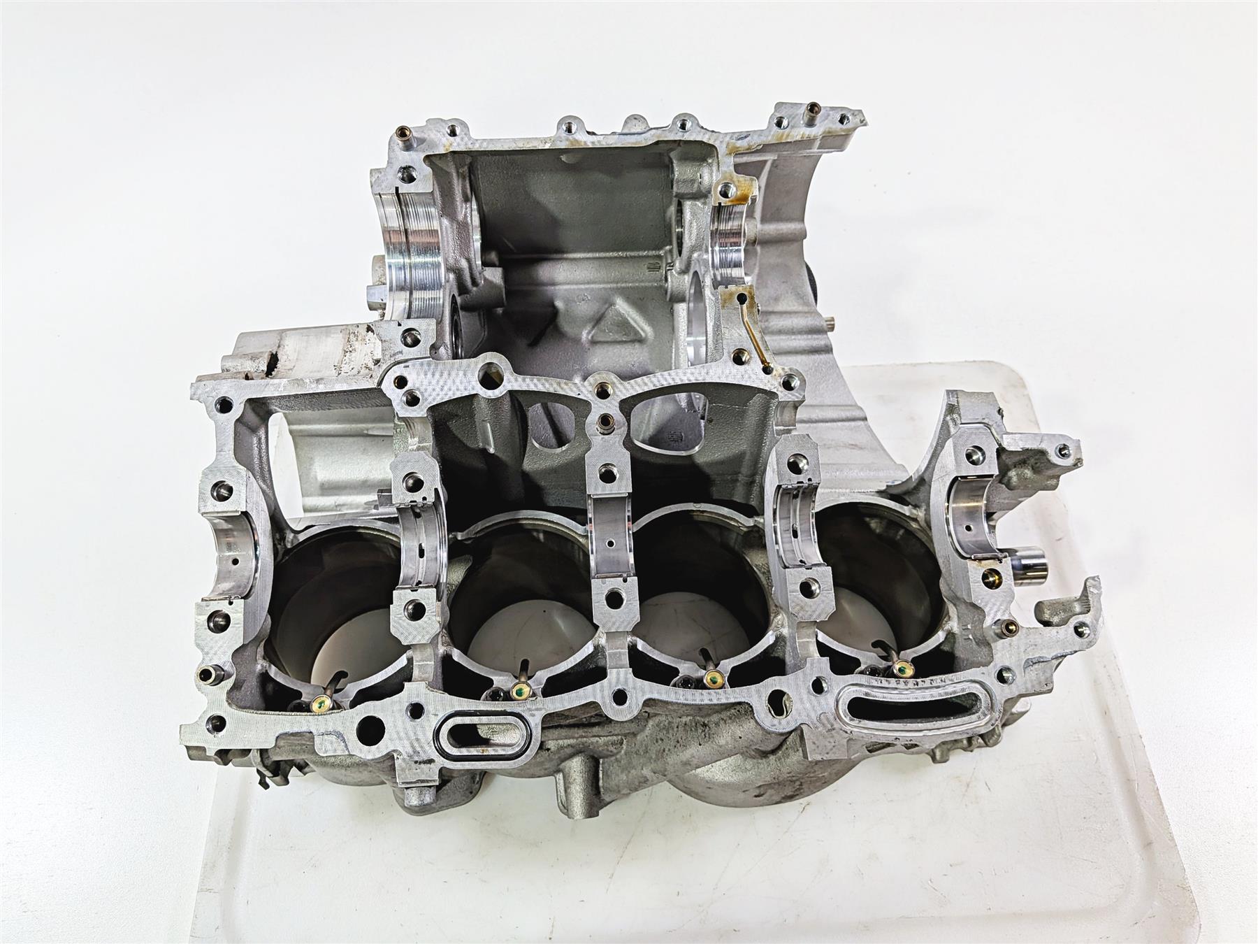 2017 BMW S1000RR K46 Upper Engine Crank Case Cylinder Jugs 11008561534 {{ shop.shopifyCountryName }} - Mototech271