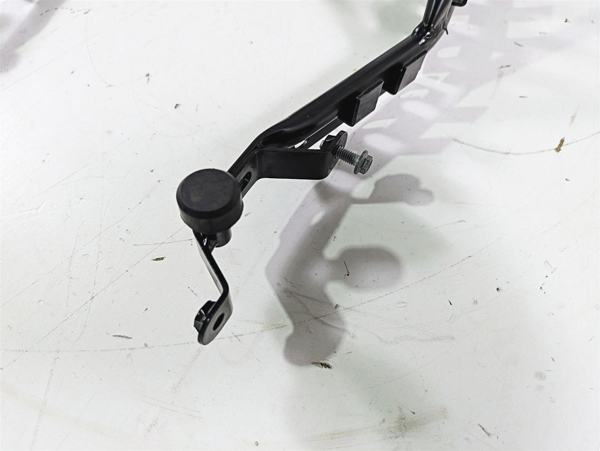 2016 Moto Guzzi Stelvio 1200 8V NTX Front Fairing Stay Holder Carrier 886646 {{ shop.shopifyCountryName }} - Mototech271