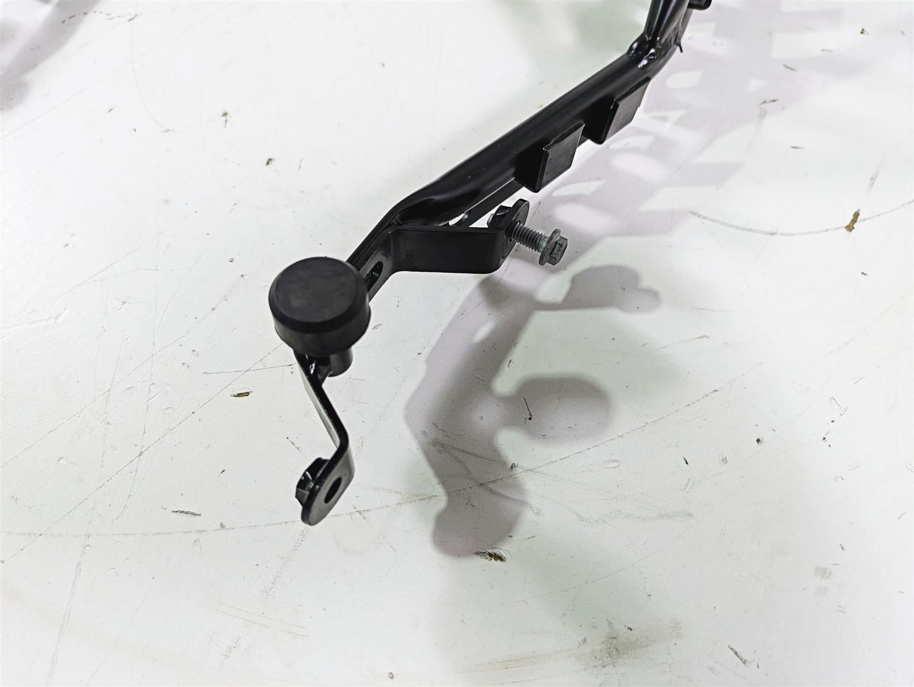 2016 Moto Guzzi Stelvio 1200 8V NTX Front Fairing Stay Holder Carrier 886646 {{ shop.shopifyCountryName }} - Mototech271