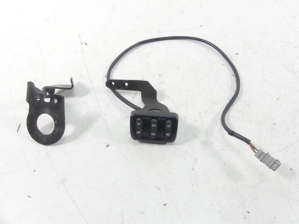 2012 Victory Cross Country Right Hand Cruise Control Switch + Mount Set 4012843 {{ shop.shopifyCountryName }} - Mototech271