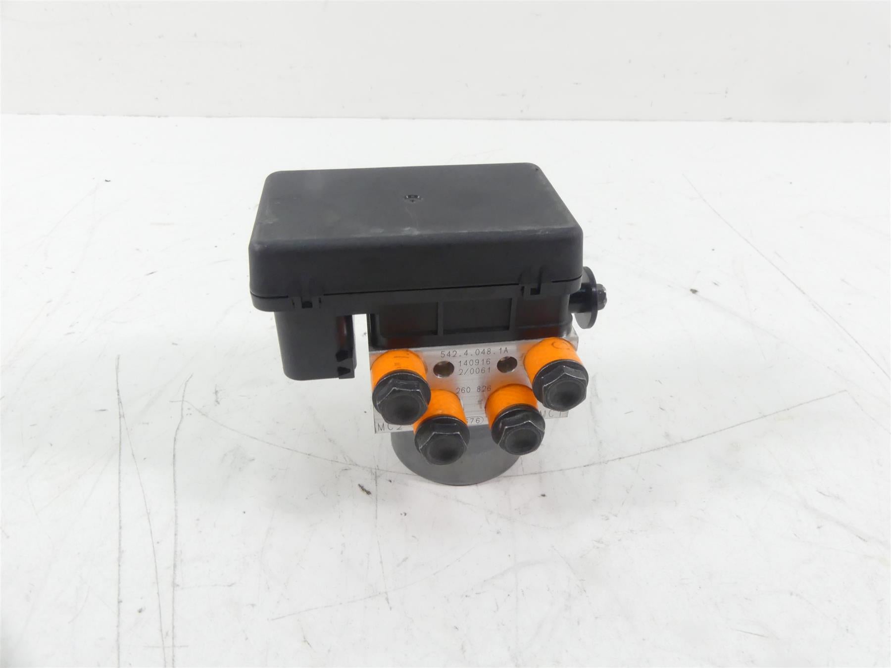 2015 Ducati Diavel Carbon Red Abs Brake Pump Pressure Module 54240481A {{ shop.shopifyCountryName }} - Mototech271