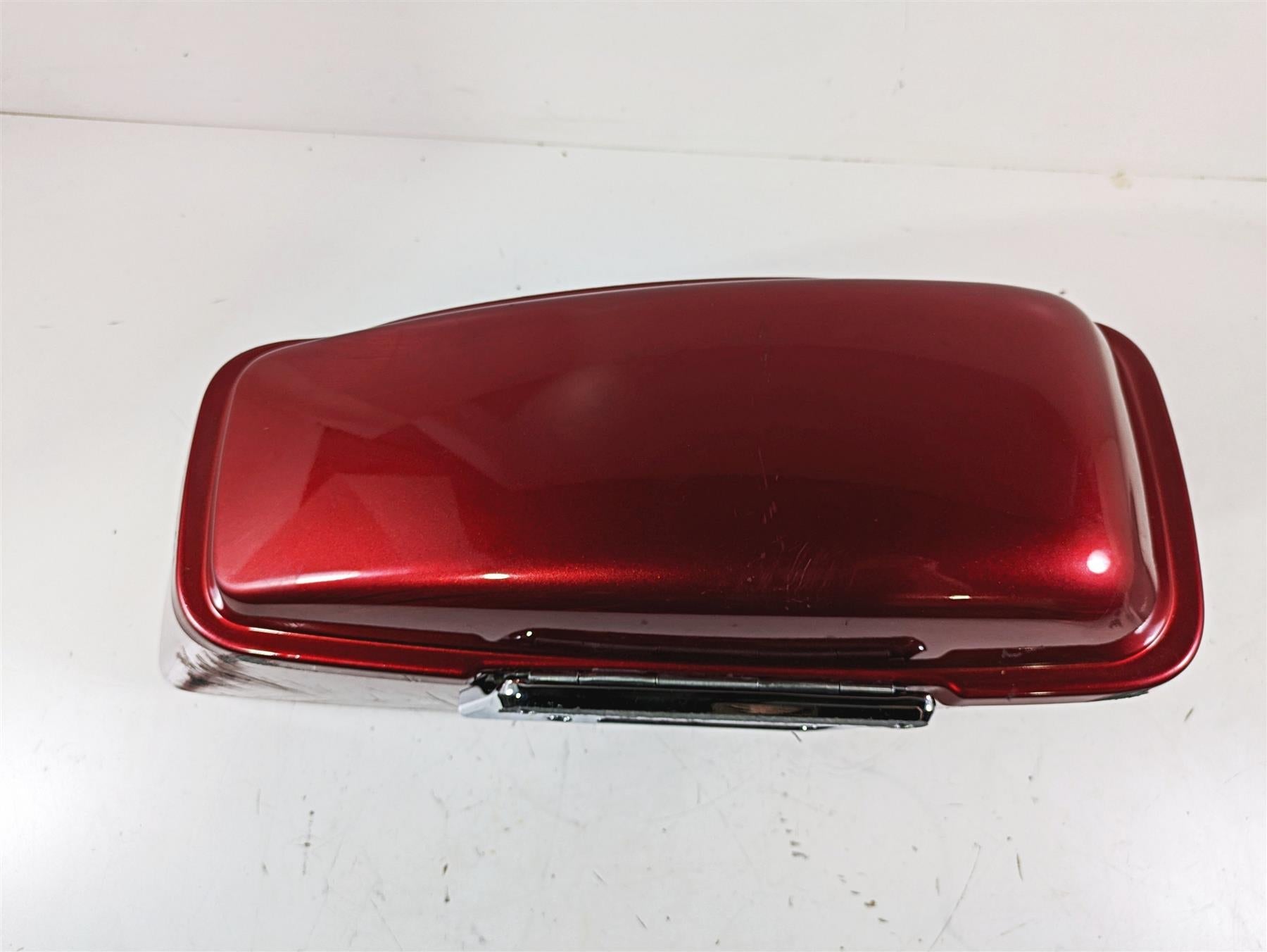 2012 Harley FLD Dyna Switchback Right Saddlebag Saddle Bag RASH 90200018BDK {{ shop.shopifyCountryName }} - Mototech271