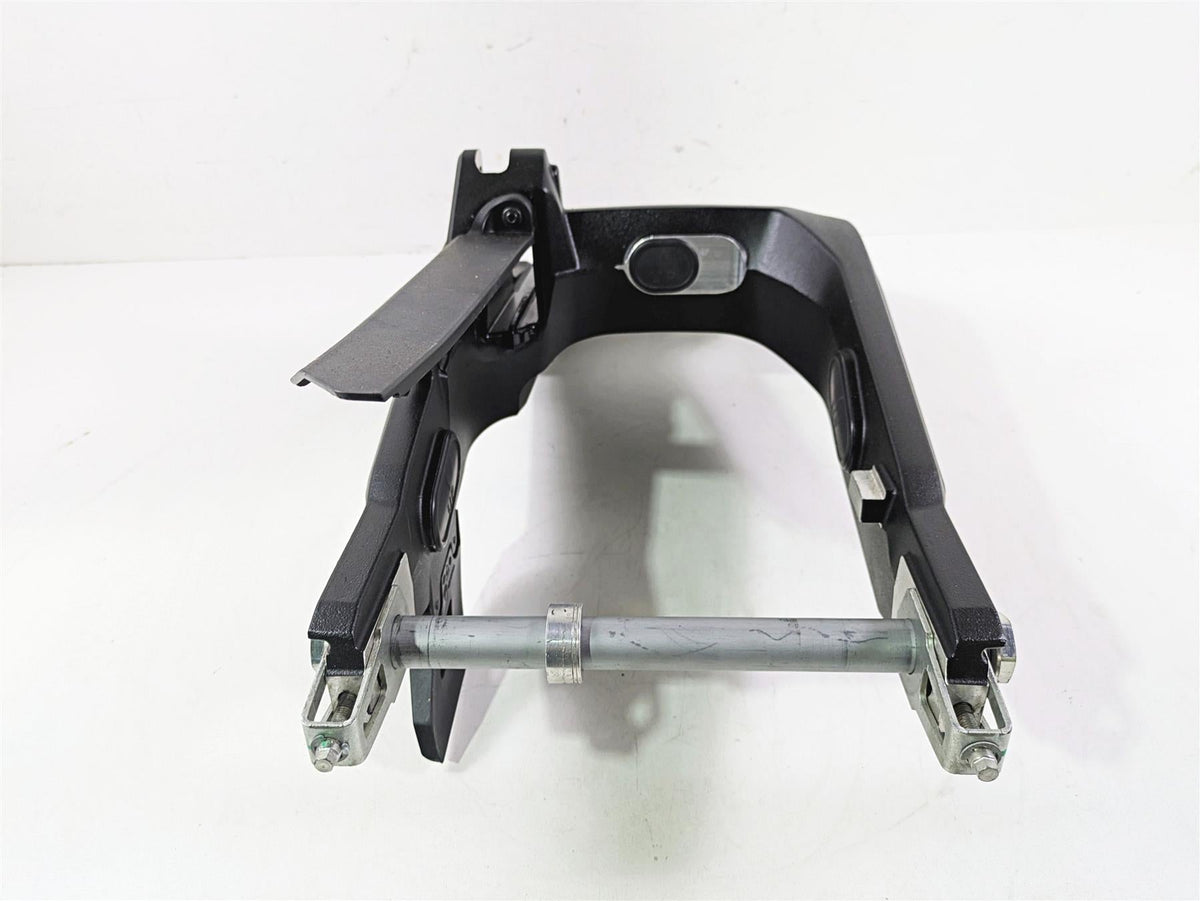 2022 Ducati Scrambler Desert Sled Rear Swingarm & Axle Set 37021772AB 37032041A {{ shop.shopifyCountryName }} - Mototech271