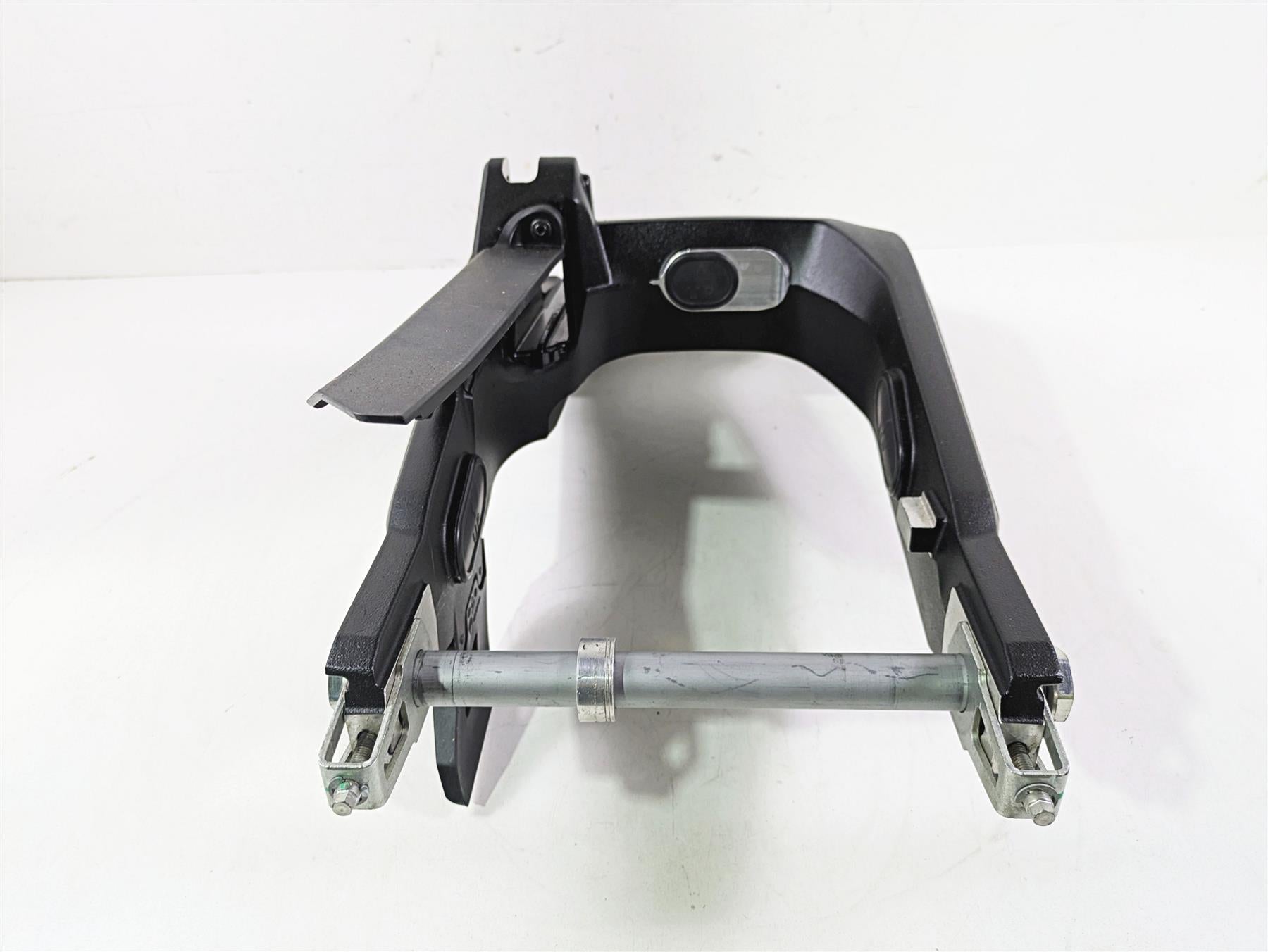 2022 Ducati Scrambler Desert Sled Rear Swingarm & Axle Set 37021772AB 37032041A {{ shop.shopifyCountryName }} - Mototech271