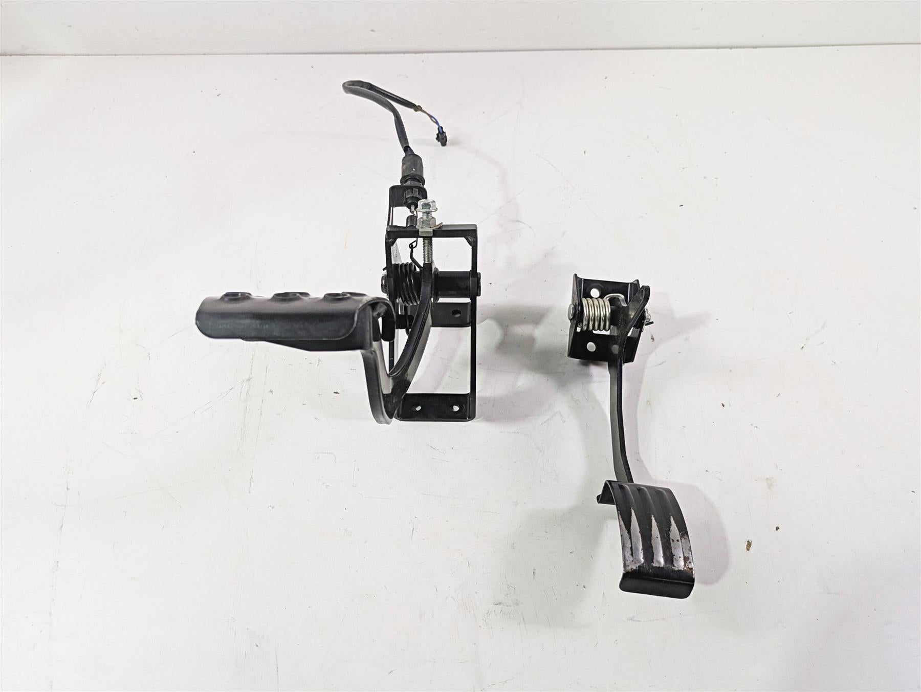 2021 Kawasaki Teryx KRX KRF 1000 Brake Accelerate Foot Pedal Set 43001-0767 {{ shop.shopifyCountryName }} - Mototech271