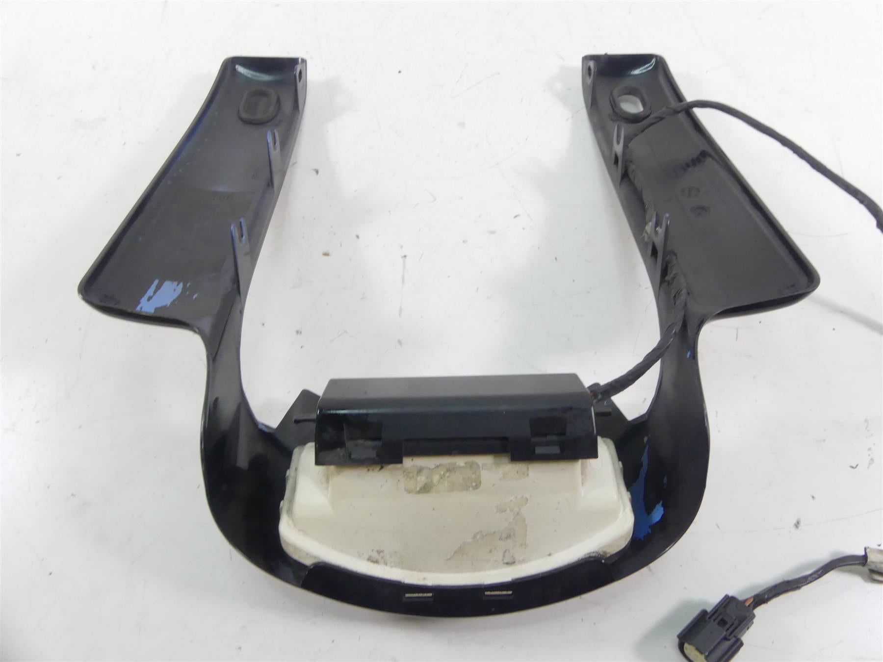2011 Harley Touring FLTRX Road Glide Rear Taillight Tail Wing Cover 59739-09 {{ shop.shopifyCountryName }} - Mototech271