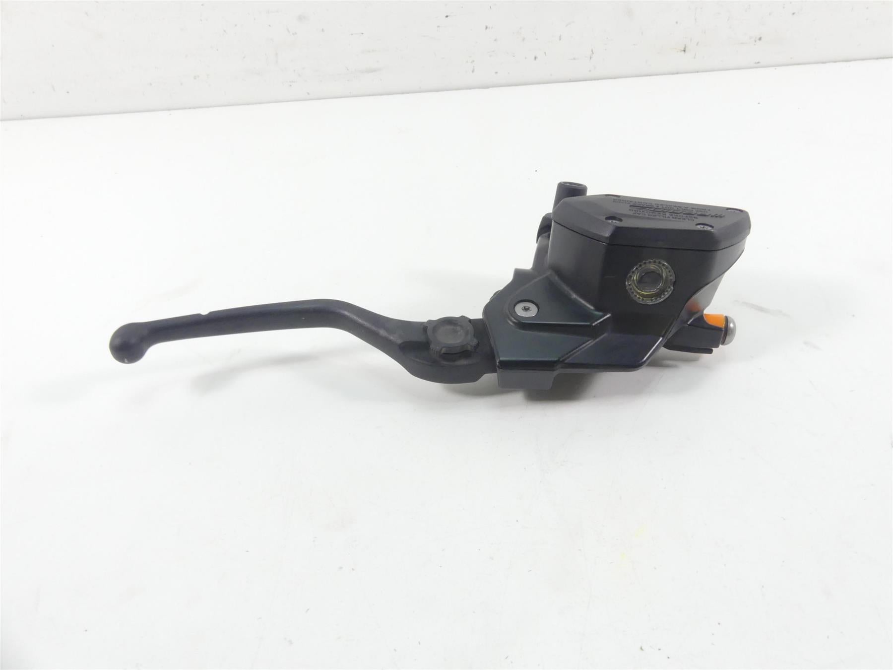 2019 BMW R1250GS K50 Front Brake Master Cylinder + Lever 32728559604 32728553933