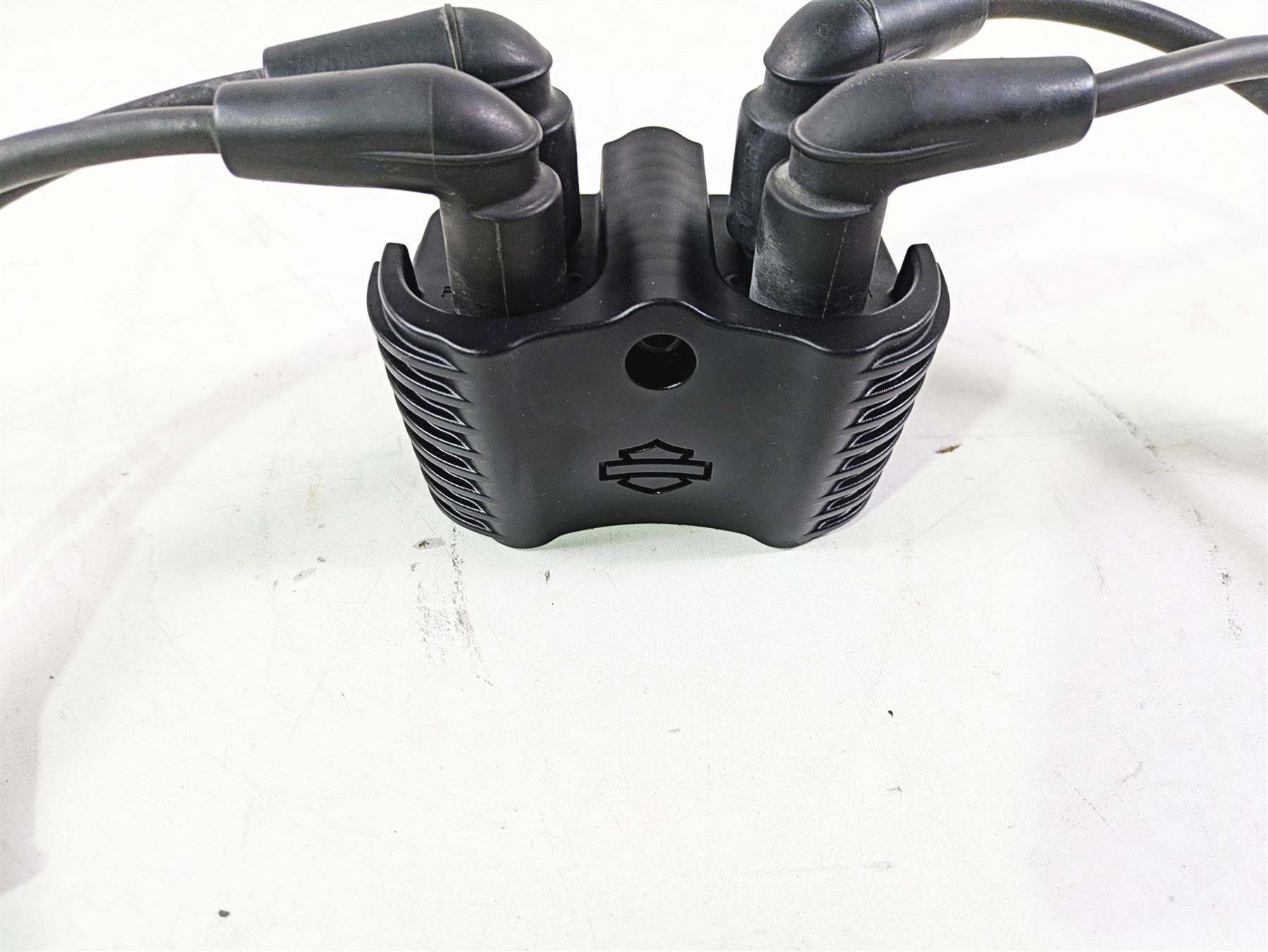 2018 Harley FXBR Softail Breakout Ignition Coil Wires Plugs Set 31600067 {{ shop.shopifyCountryName }} - Mototech271