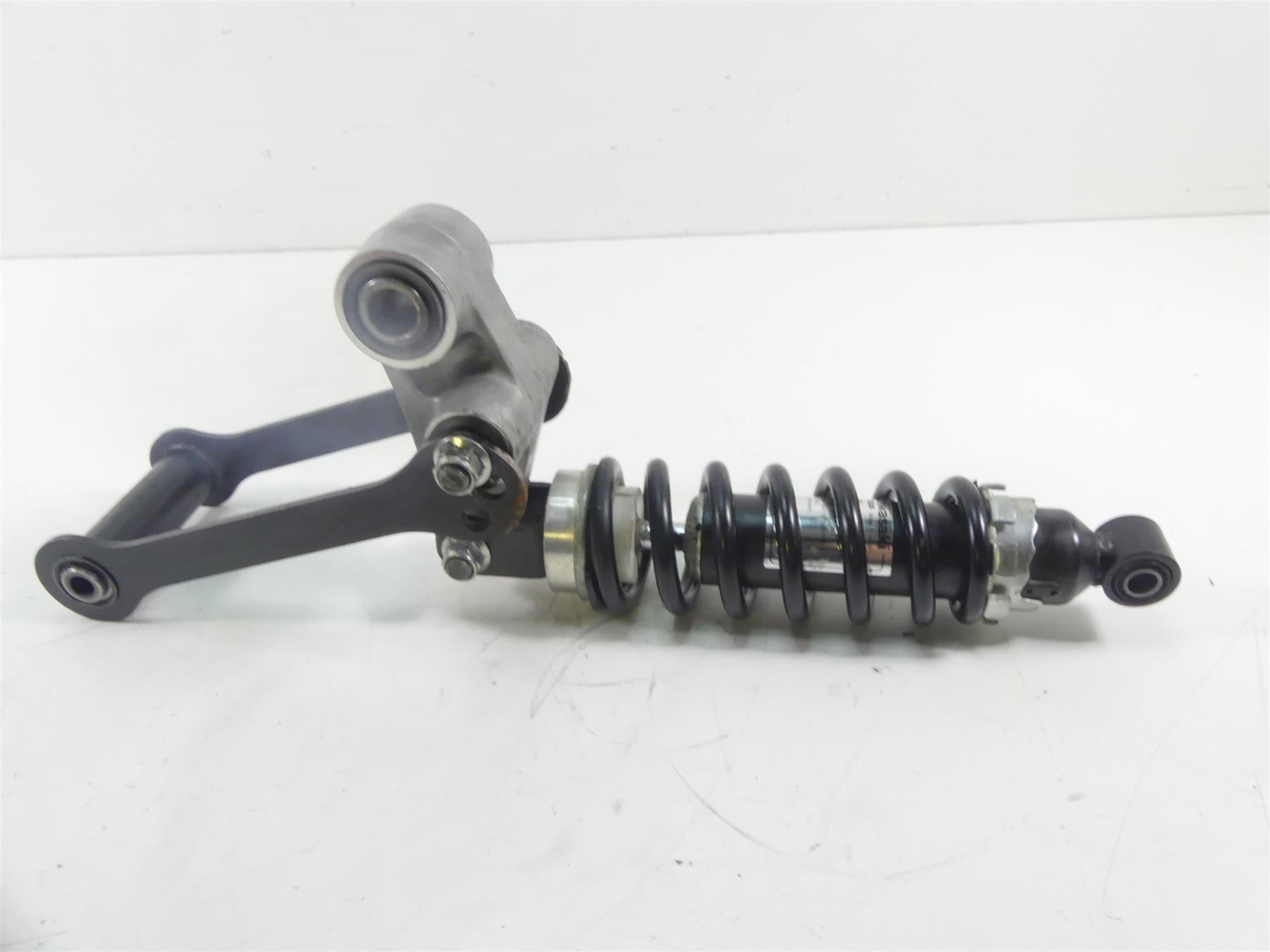 1998 Kawasaki VN800 Vulcan Rear Showa Suspension Damper Shock 16K 45014-1598 {{ shop.shopifyCountryName }} - Mototech271