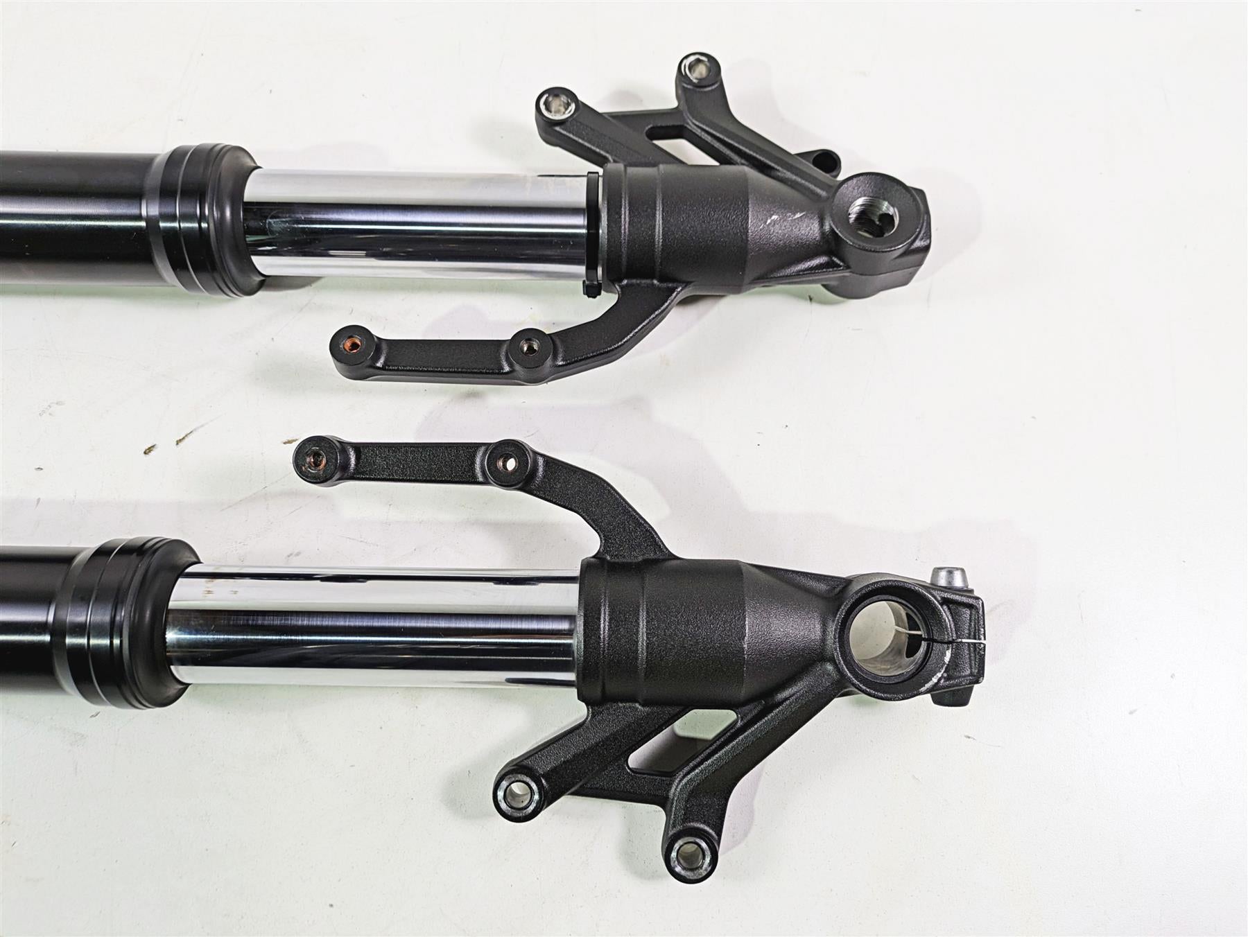 2021 Kawasaki Z900 ZR900 Front Fork Leg Set - Read 44071-1433-58Z 44071-1434-58Z {{ shop.shopifyCountryName }} - Mototech271