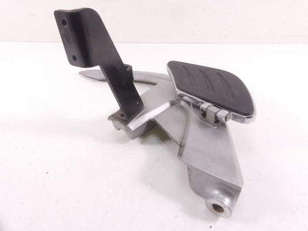 2010 Victory Vision Tour Left Rear Passenger Floor Foot Board & Mount 5135905 {{ shop.shopifyCountryName }} - Mototech271