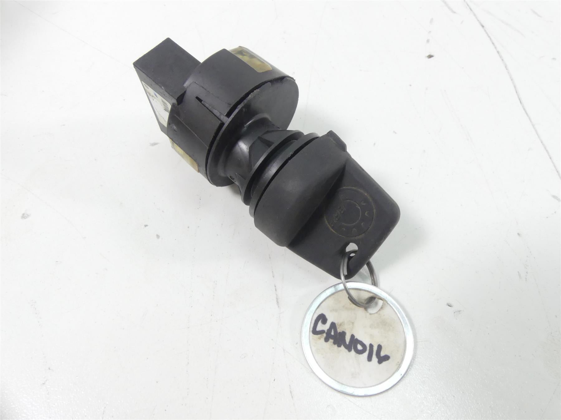 2020 Can-Am Commander 1000R XT Ignition Switch & Key 710003847 {{ shop.shopifyCountryName }} - Mototech271