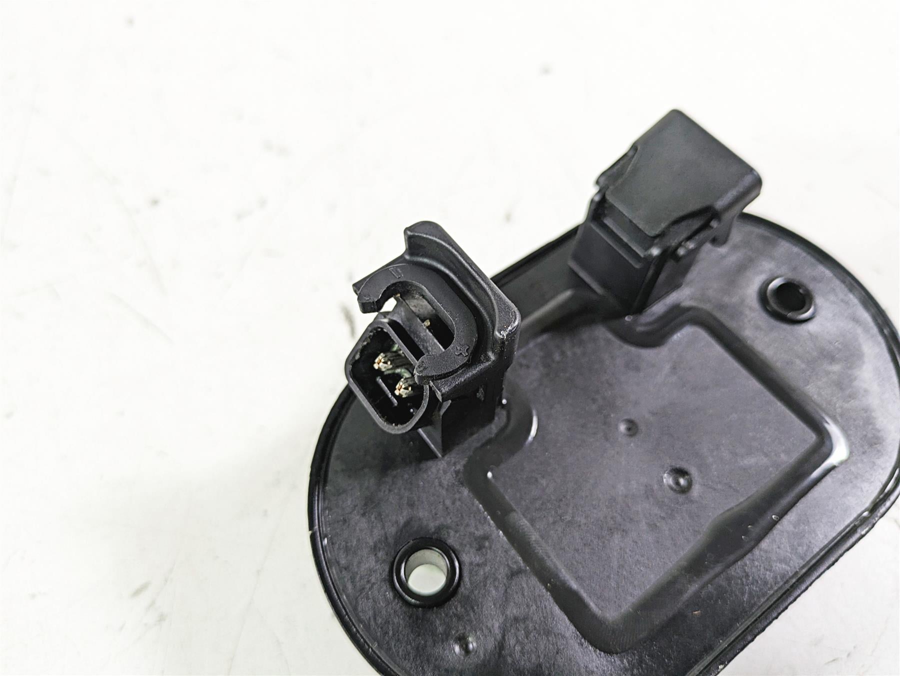 2019 Harley FLHCS Softail Heritage Rectifier Voltage Regulator 74700031 {{ shop.shopifyCountryName }} - Mototech271