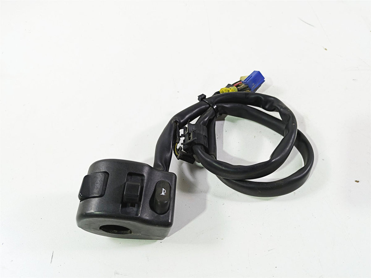 2007 Yamaha XVS1300 V-Star Left Hand Control Switch 3D8-83973-00-00 {{ shop.shopifyCountryName }} - Mototech271