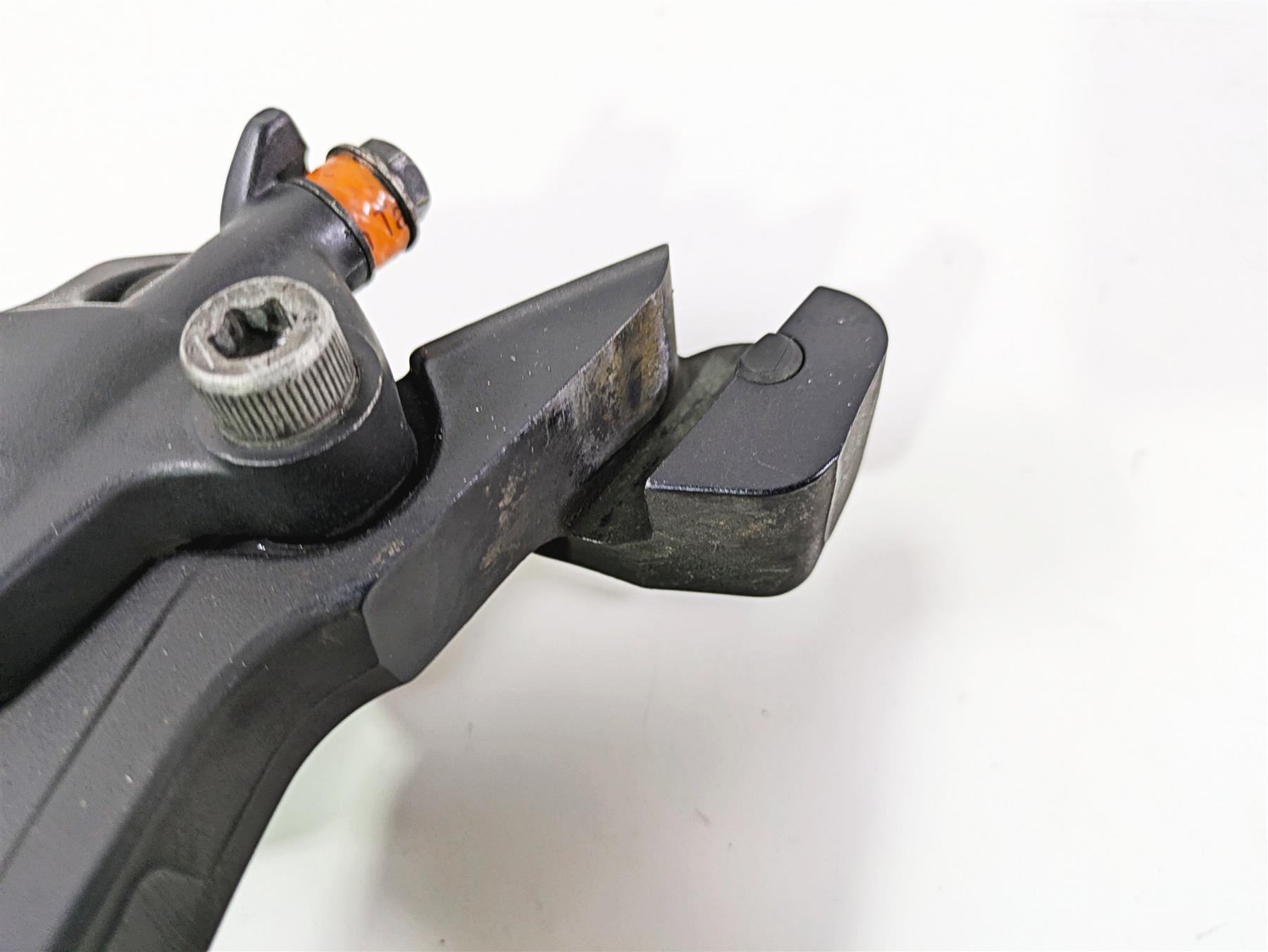 2010 Harley Touring FLHX Street Glide Rear Brake Caliper & Bracket 44080-08C {{ shop.shopifyCountryName }} - Mototech271