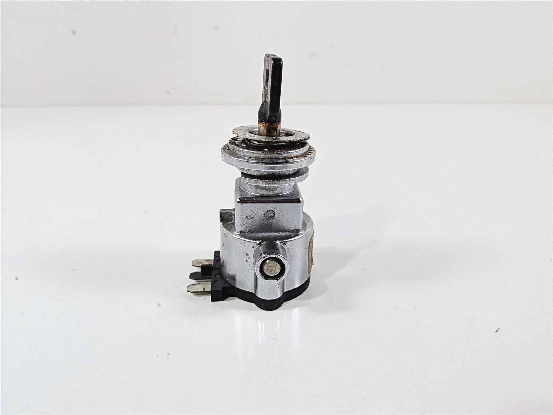 2007 Harley Dyna FXDB Street Bob Ignition Switch Steering Lock Key 71559-06C {{ shop.shopifyCountryName }} - Mototech271