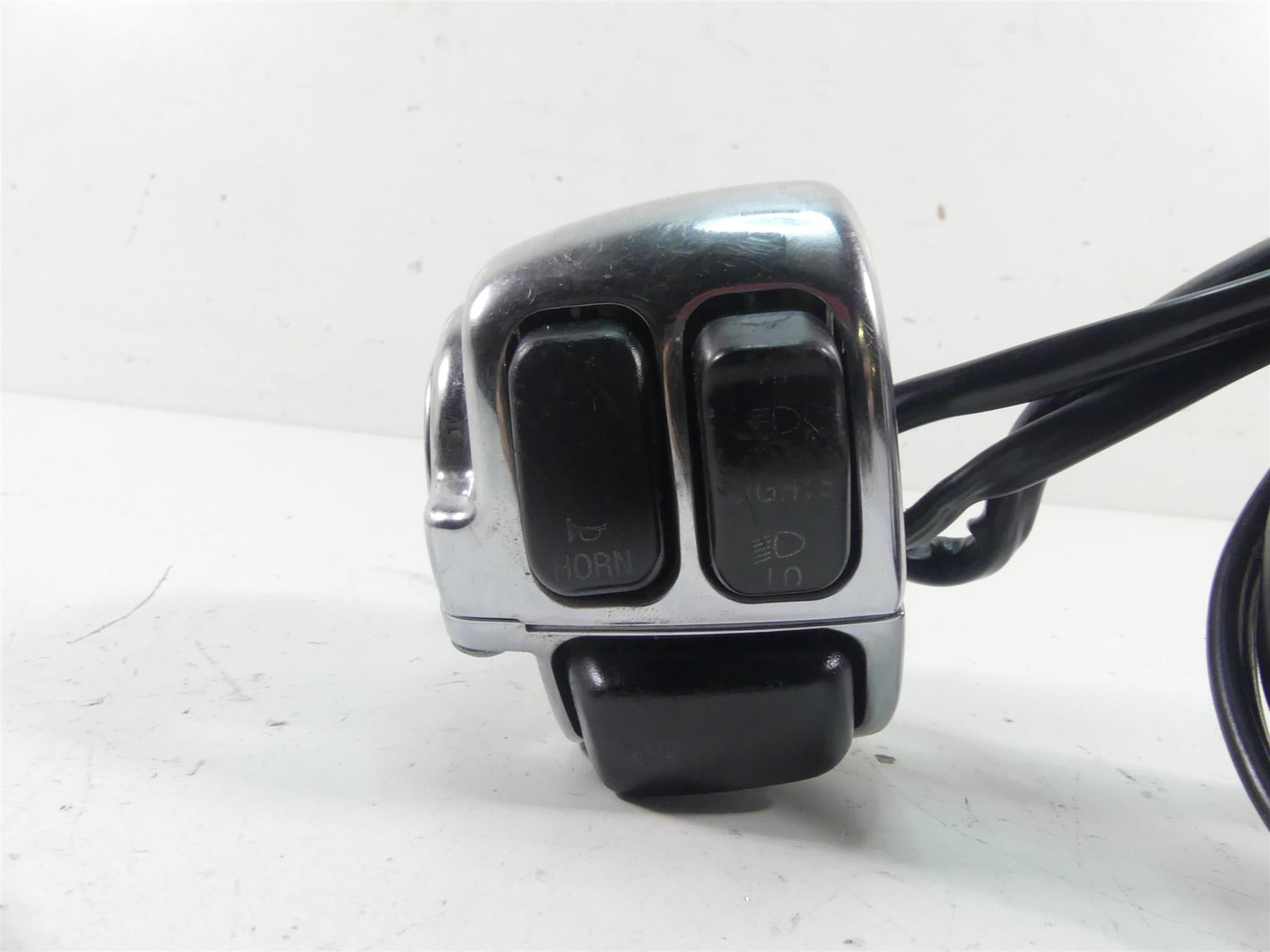 2004 Harley Softail FXSTD SE CVO Deuce Left Hand Control Switch 71682-06A {{ shop.shopifyCountryName }} - Mototech271