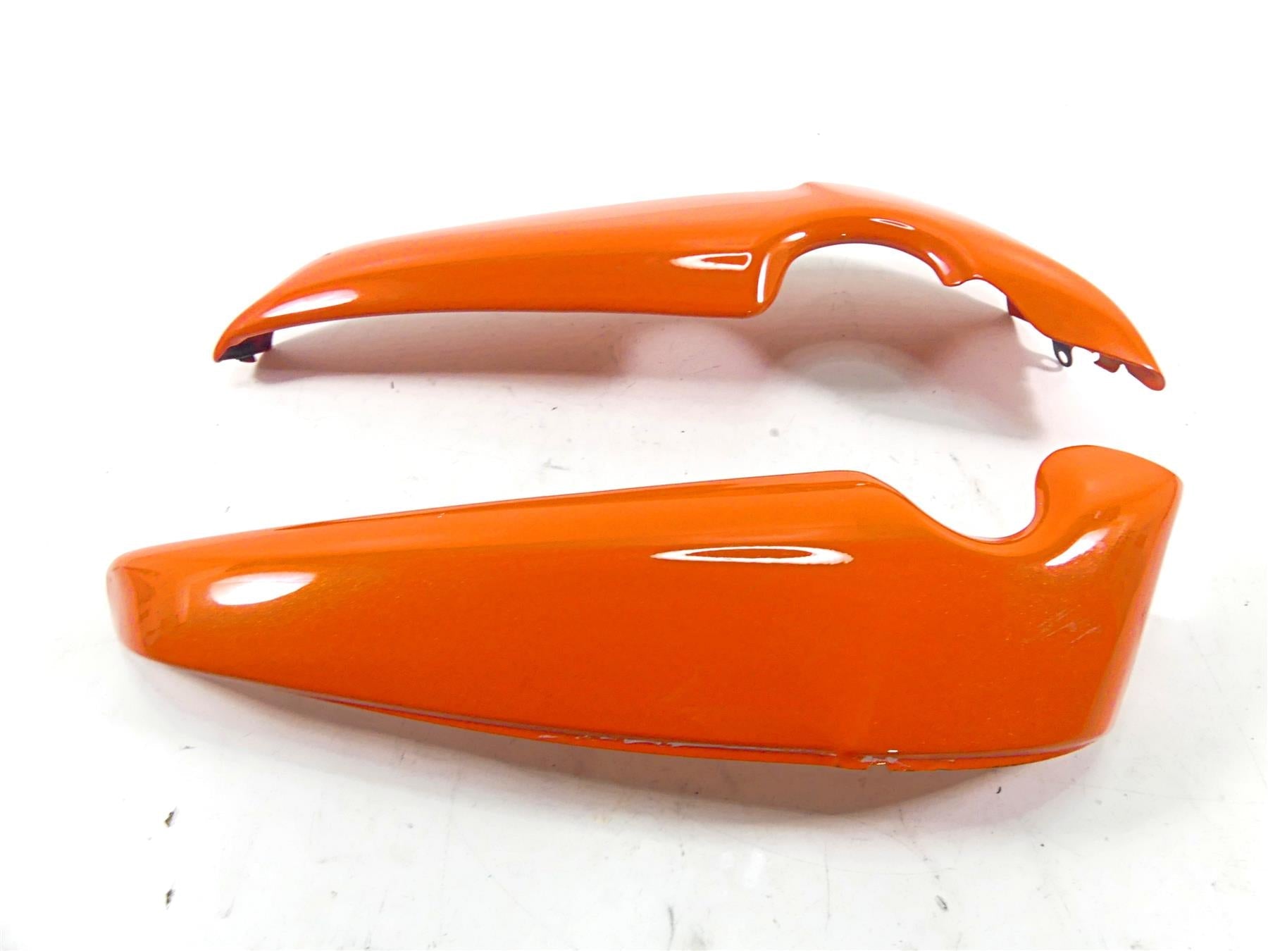 2005 Harley VRSCSE CVO V-Rod Radiator Side Covers Electric Orange 66172-05 | Mototech271