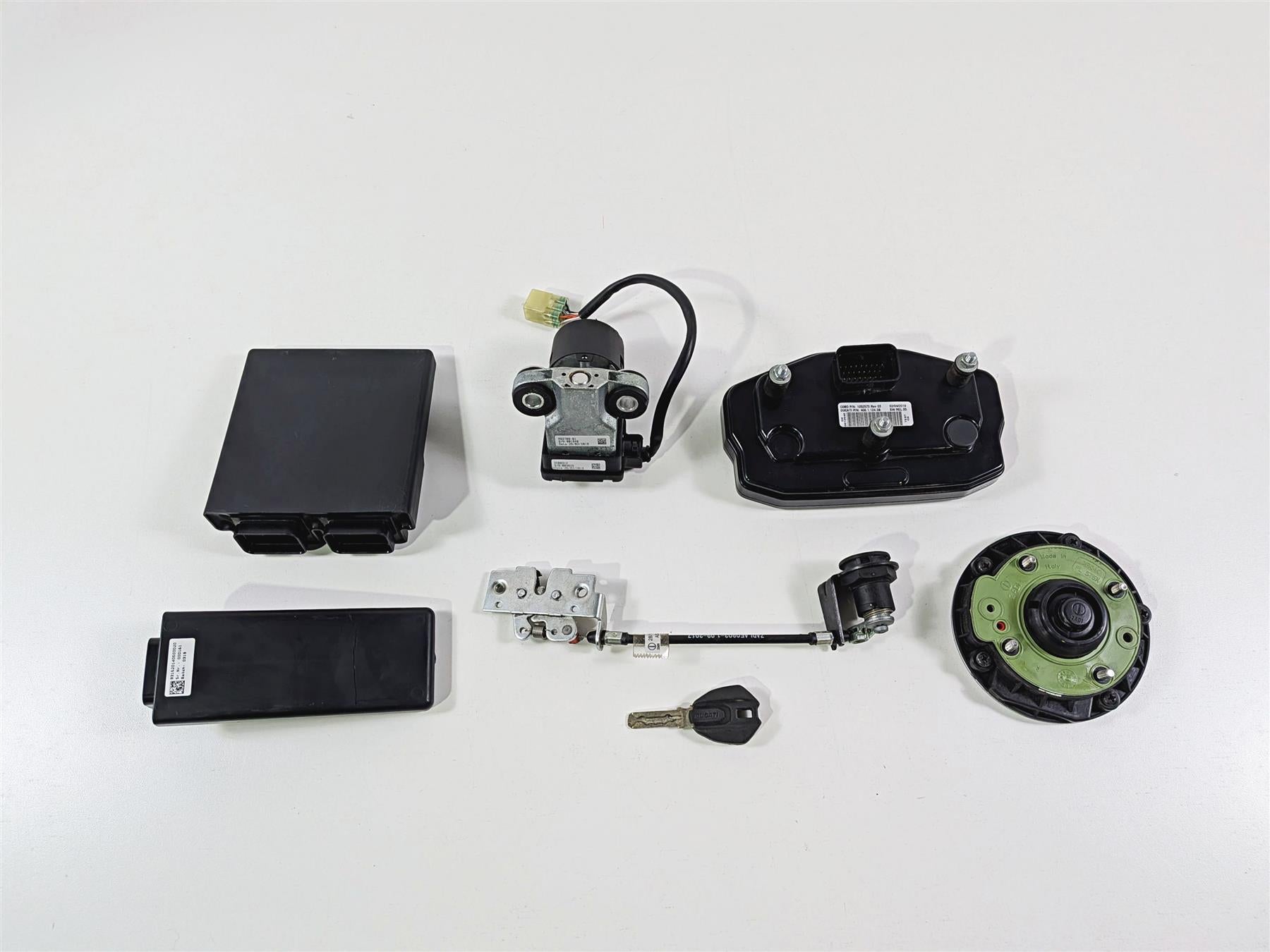 2019 Ducati 959 Panigale Speedometer Cdi Bbox Ignition Switch Key Set 40611243B {{ shop.shopifyCountryName }} - Mototech271