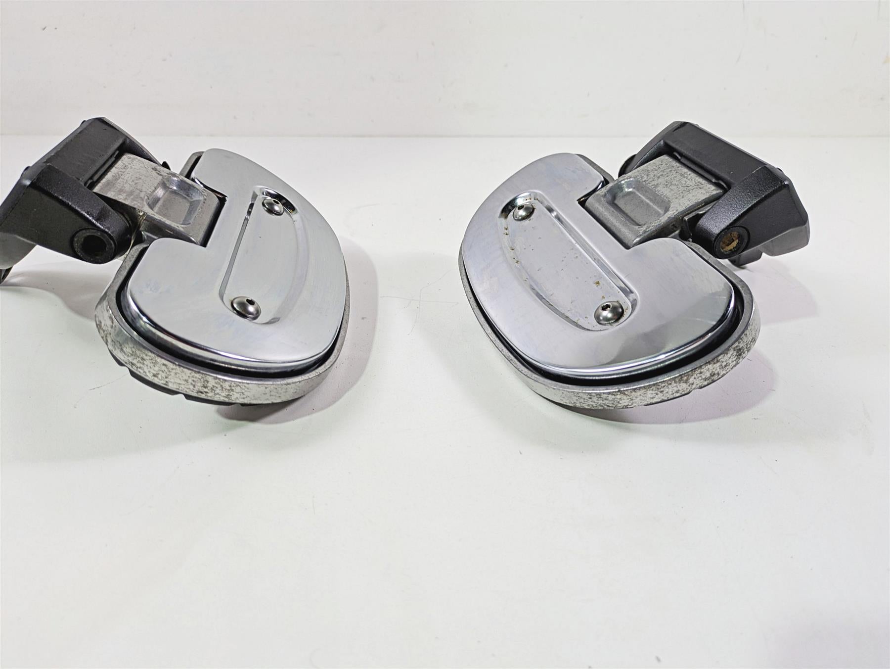 2008 Kawasaki VN1600 Vulcan Nomad Rear Passenger Floorboard Set 35063-0473 {{ shop.shopifyCountryName }} - Mototech271
