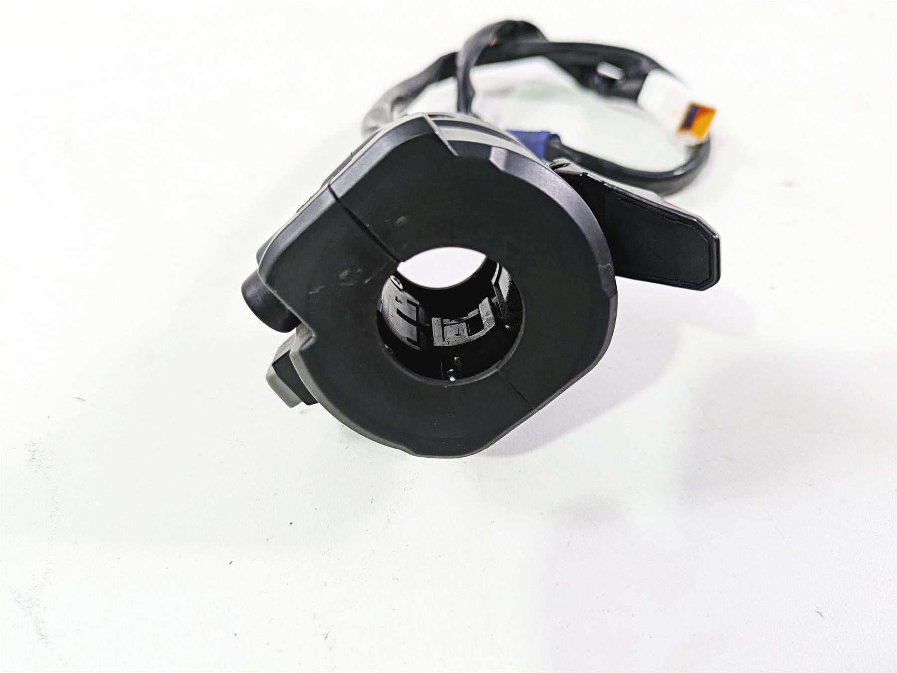 2013 Ducati Hyperstrada 821 Left Hand Control Switch Light Horn 65110141A {{ shop.shopifyCountryName }} - Mototech271