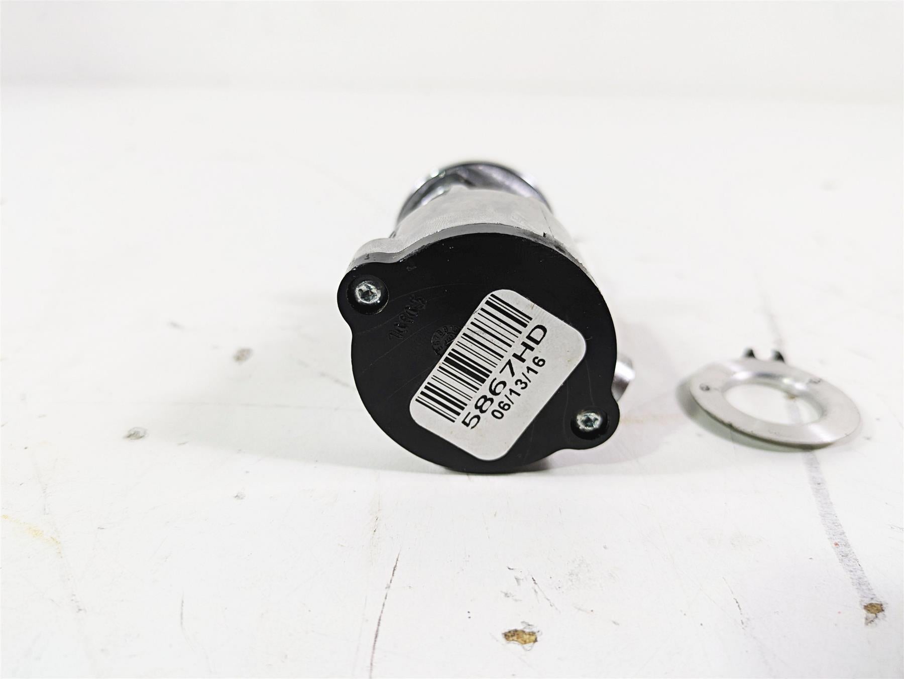 2015 Harley FXDL Dyna Low Rider Steering Fork Key Lock 71475-06B {{ shop.shopifyCountryName }} - Mototech271
