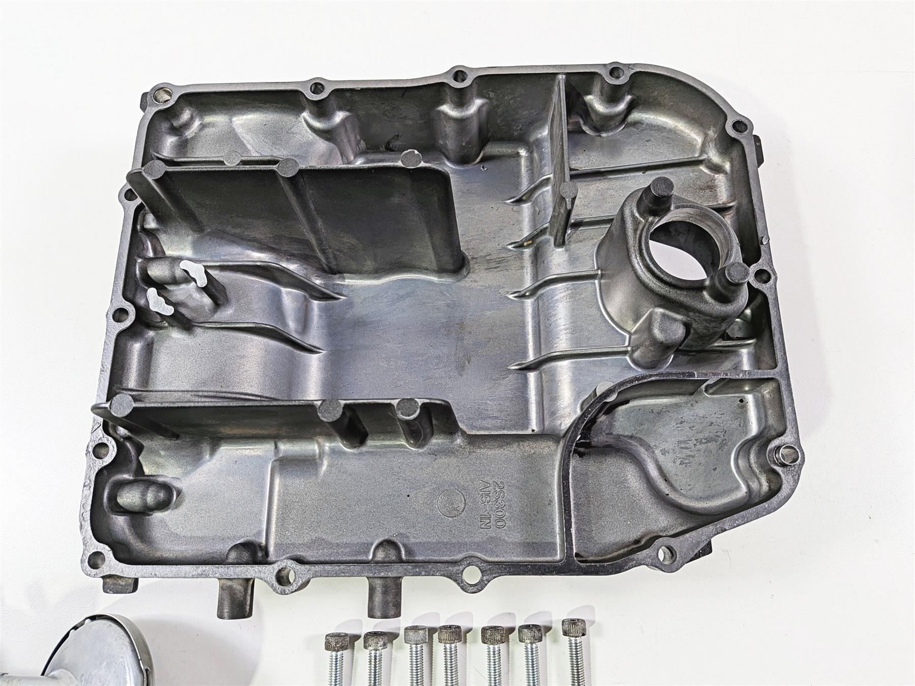 2009 Yamaha VMX17 V-Max 1700 Oil Pan Lower Engine Cover 2S3-13400-00-Mototech271