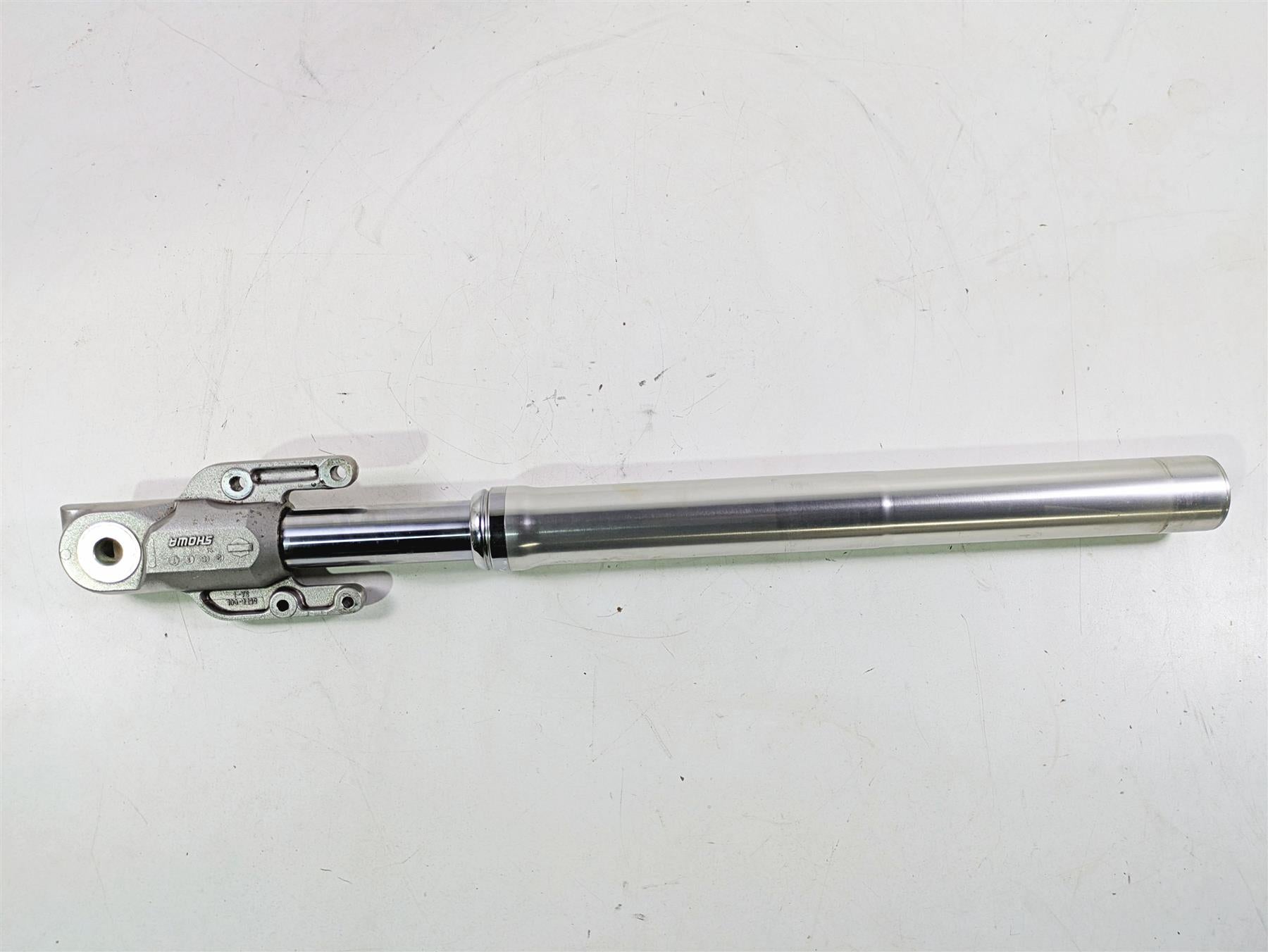 2013 Harley VRSCF Muscle Rod Showa Straight Left Front Fork Suspension 48700-09 {{ shop.shopifyCountryName }} - Mototech271