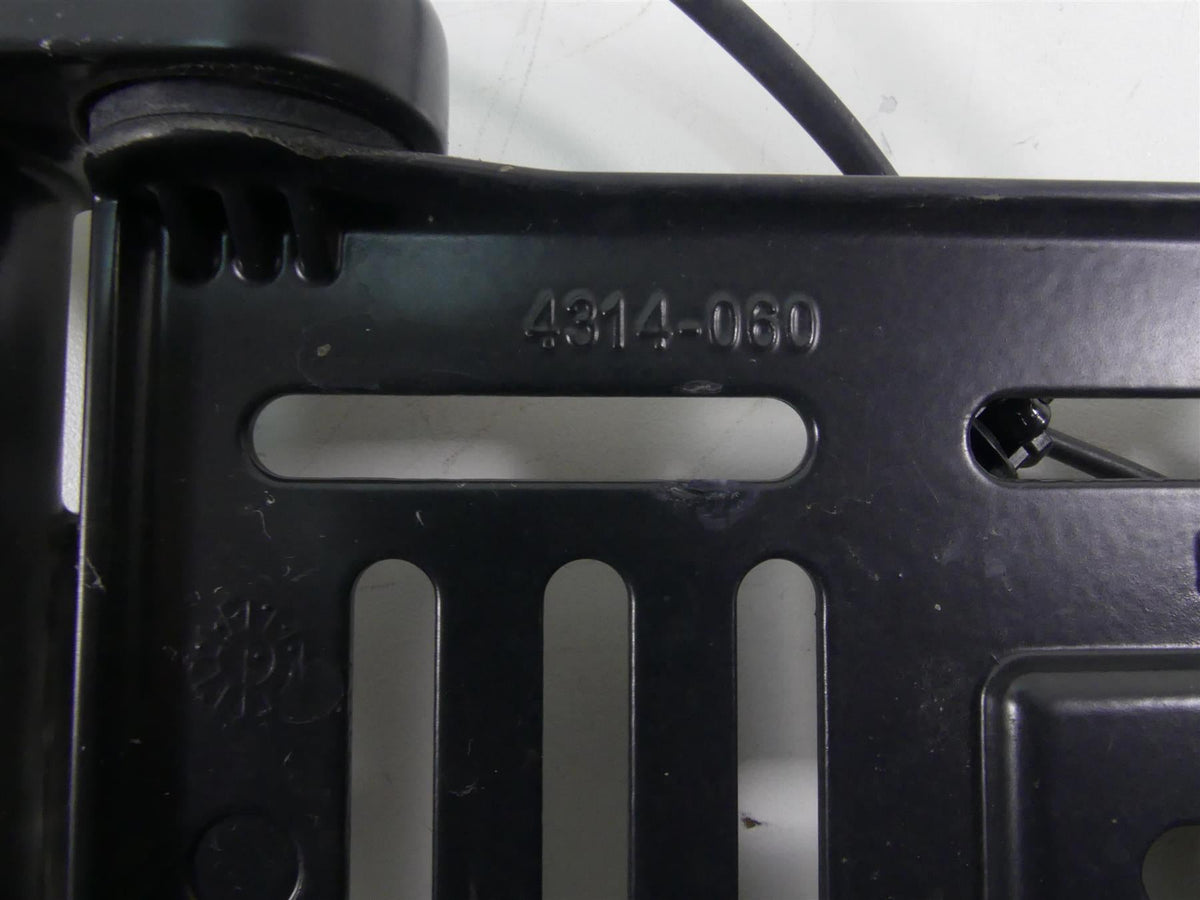 2011 Harley VRSCF Muscle Rod Side License Plate Holder Mount 69390-09 {{ shop.shopifyCountryName }} - Mototech271