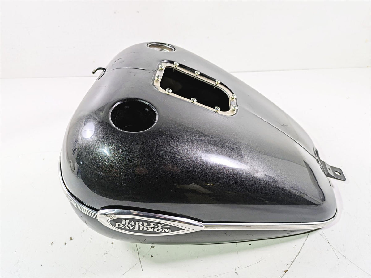 2005 Harley Softail FLSTSCI Heritage Springer Fuel Gas Tank - No Dent 61625-01E {{ shop.shopifyCountryName }} - Mototech271