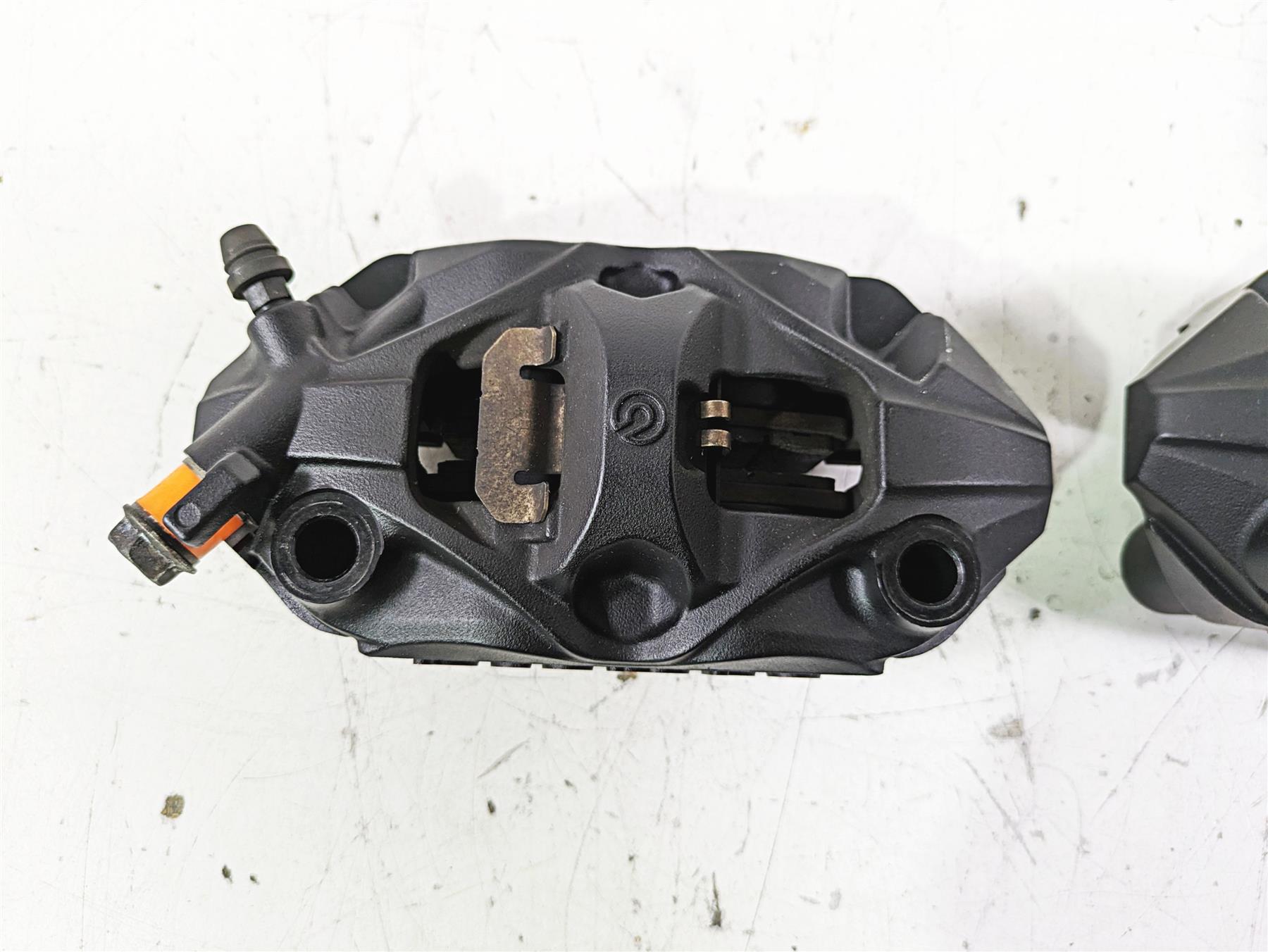 2018 Suzuki GSX1300 R Hayabusa Brembo Front Brake Caliper Set 59100-14J30-999 {{ shop.shopifyCountryName }} - Mototech271