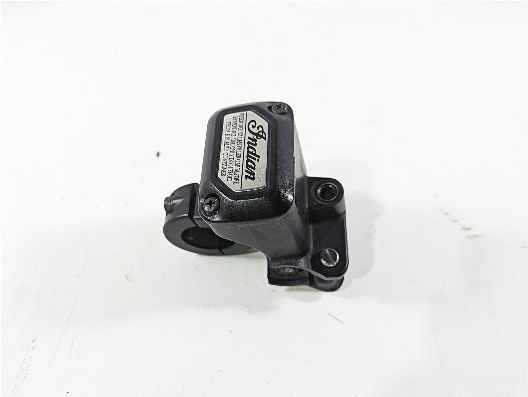 2018 Indian Chieftain Dark Horse Front Brake Master Cylinder 5/8" 1912865 {{ shop.shopifyCountryName }} - Mototech271