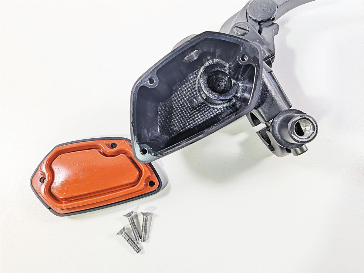 2023 BMW R nineT Scrambler K23 Nissin Front Brake Master Cylinder 32728563845 {{ shop.shopifyCountryName }} - Mototech271