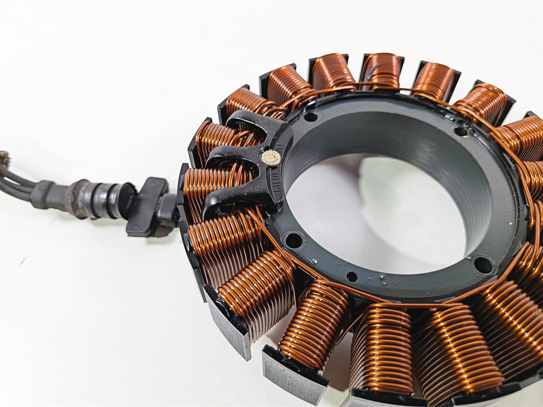 2011 Harley FXDF Dyna Fat Bob Stator Alternator Generator 30017-08 {{ shop.shopifyCountryName }} - Mototech271